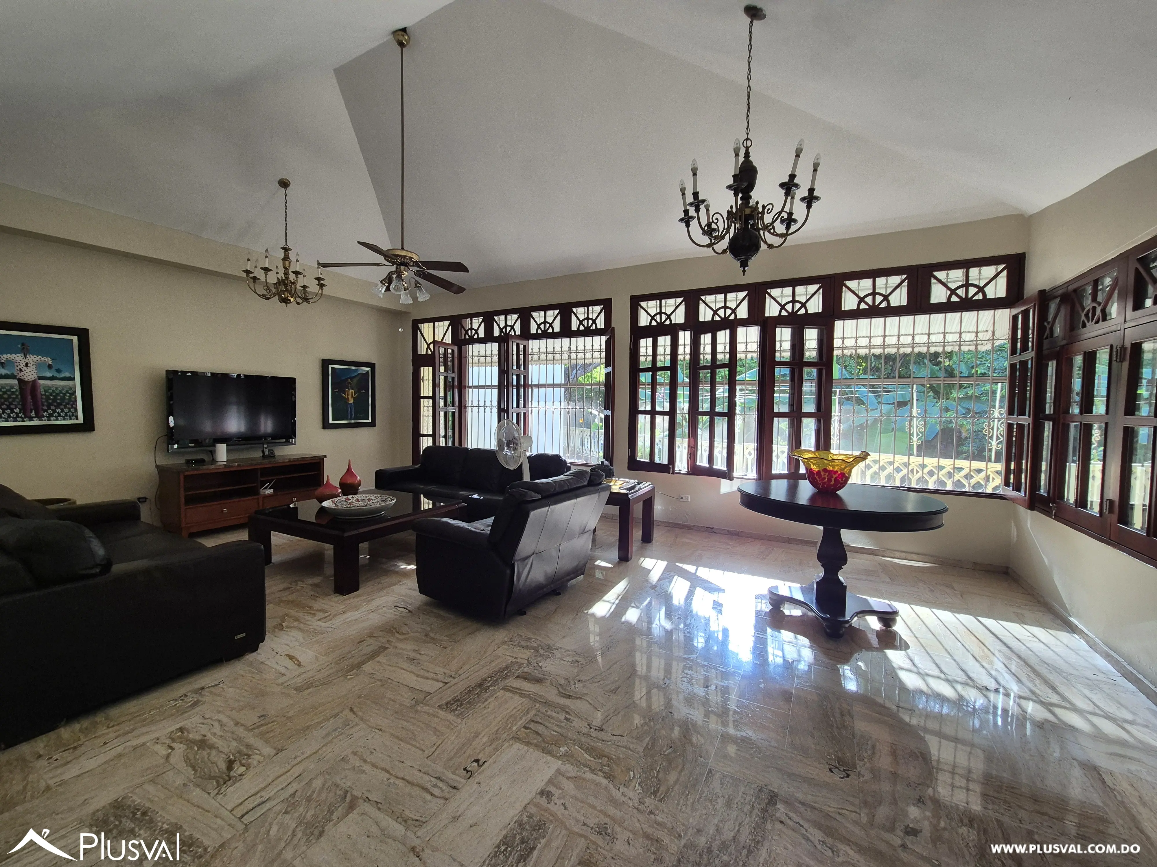 Amplia y hermosa casa en venta en Arroyo Hondo 2 456832