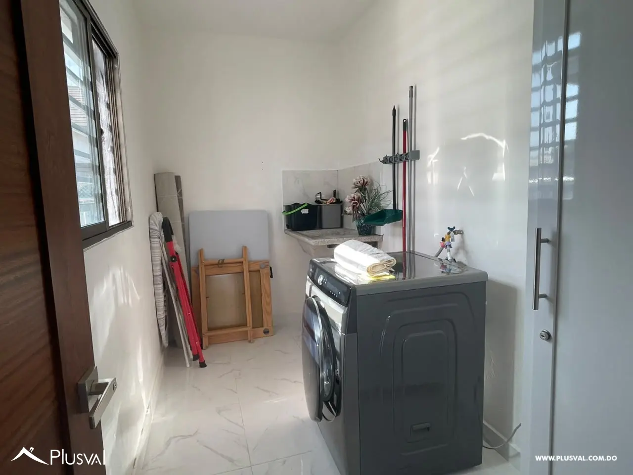 Casa Amplia y Amueblada en Residencial Gamundi, La Vega 520767