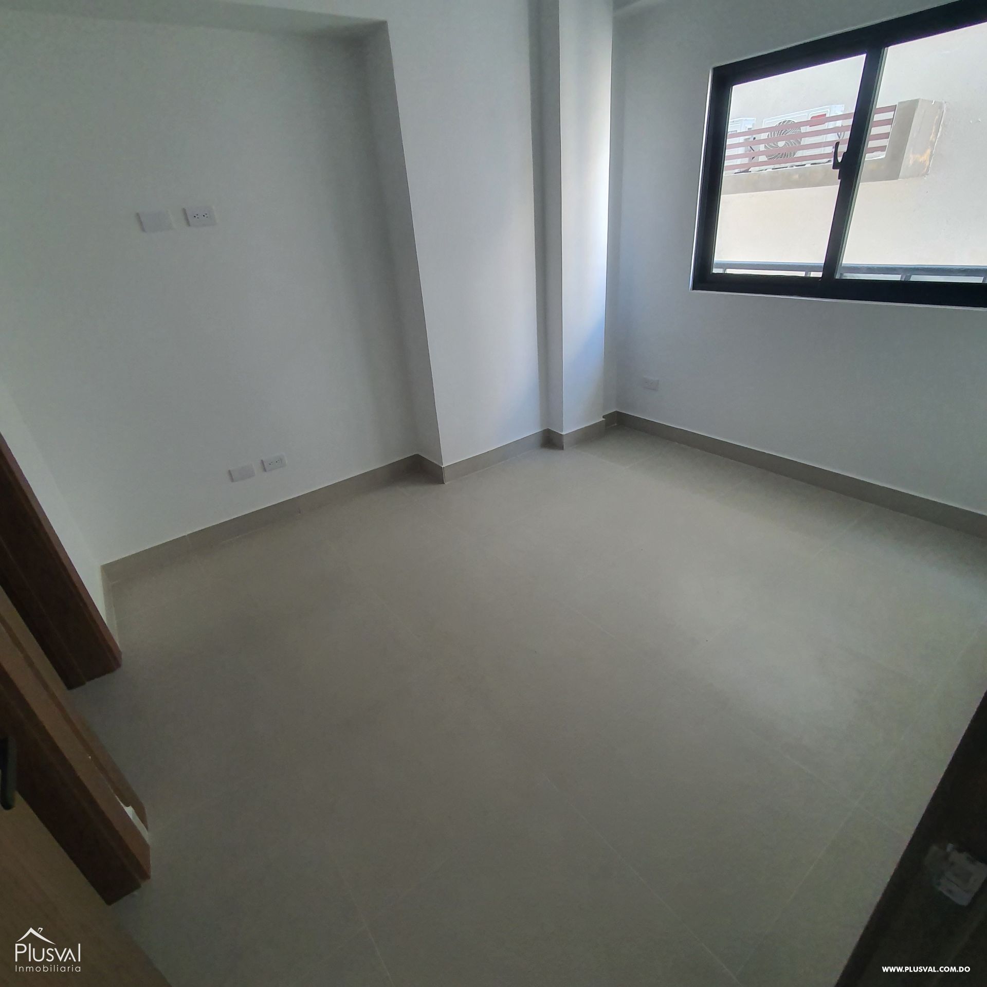 Moderno apartamento en venta de 1 habitación en Torre con áreas sociales — Sector Millón 444564