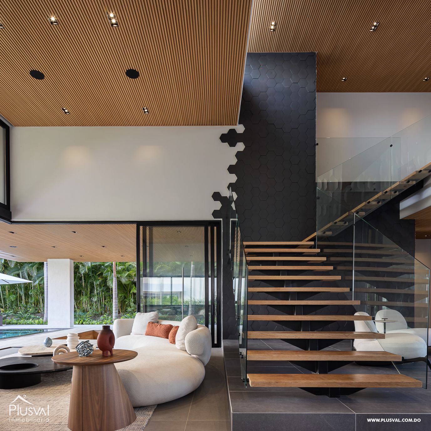 Modern Luxury Villa in Hacienda on sale, Punta Cana Resort. 370667