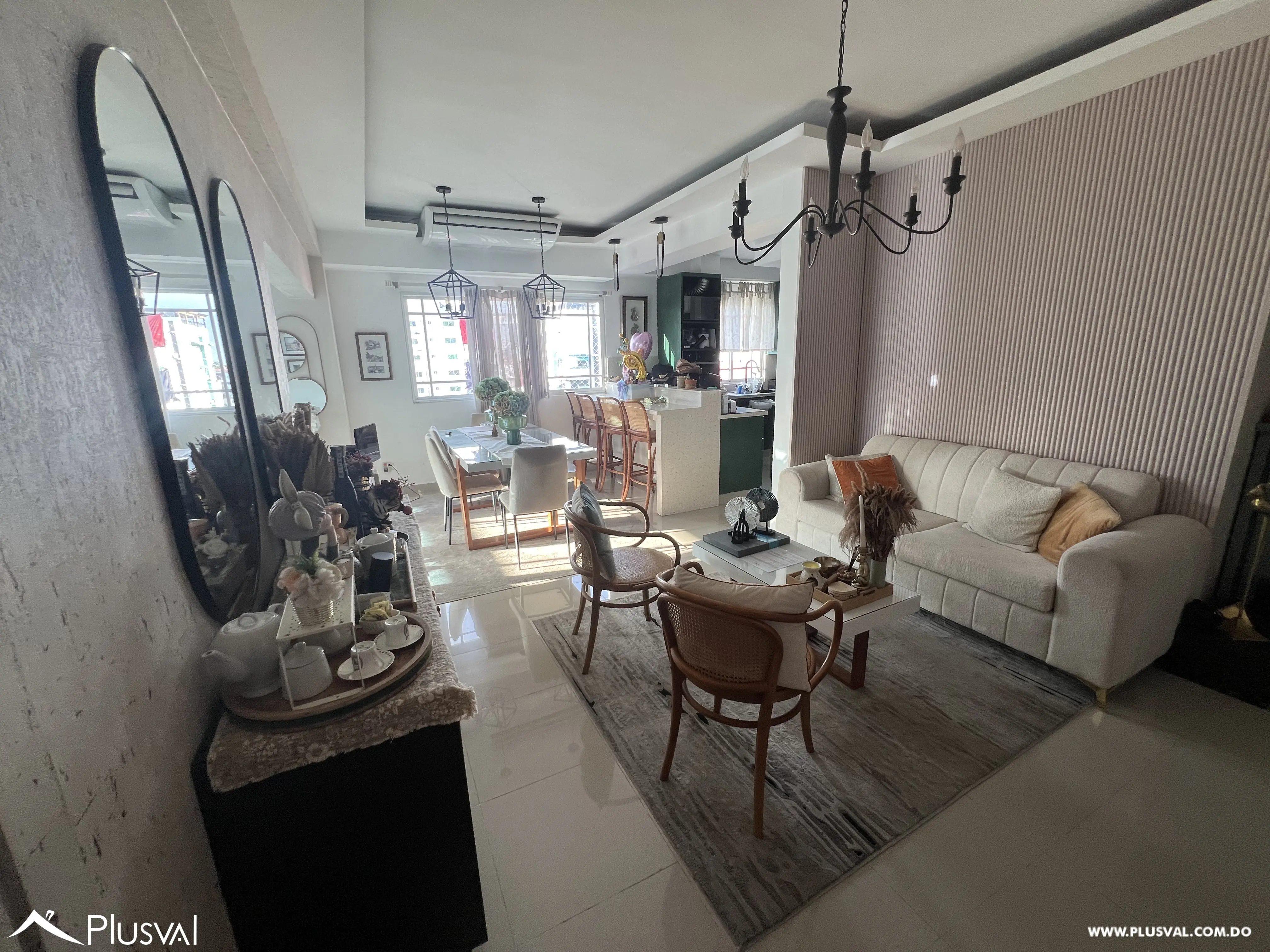 Apartamento exclusivo con ubicación privilegiada en Alma Rosa I 461081