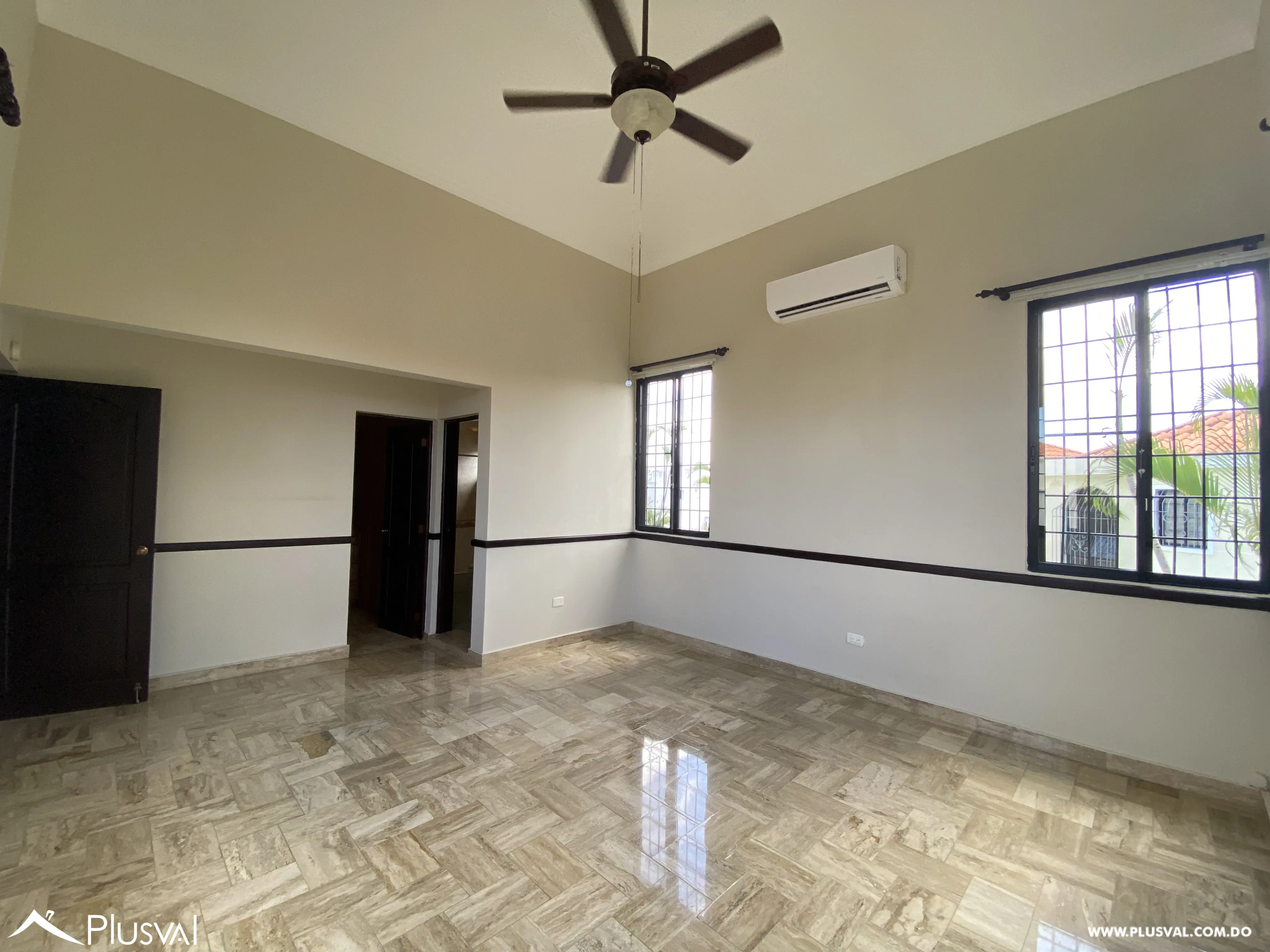 Alquilo Excelente Casa Residencial en Las Praderas 455448