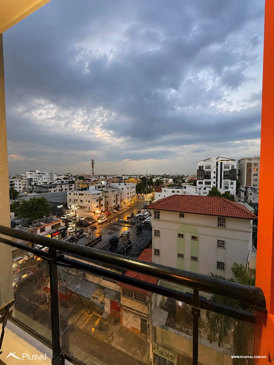 Elegante apartamento amueblado en venta, ubicado en Evaristo Morales. 530232