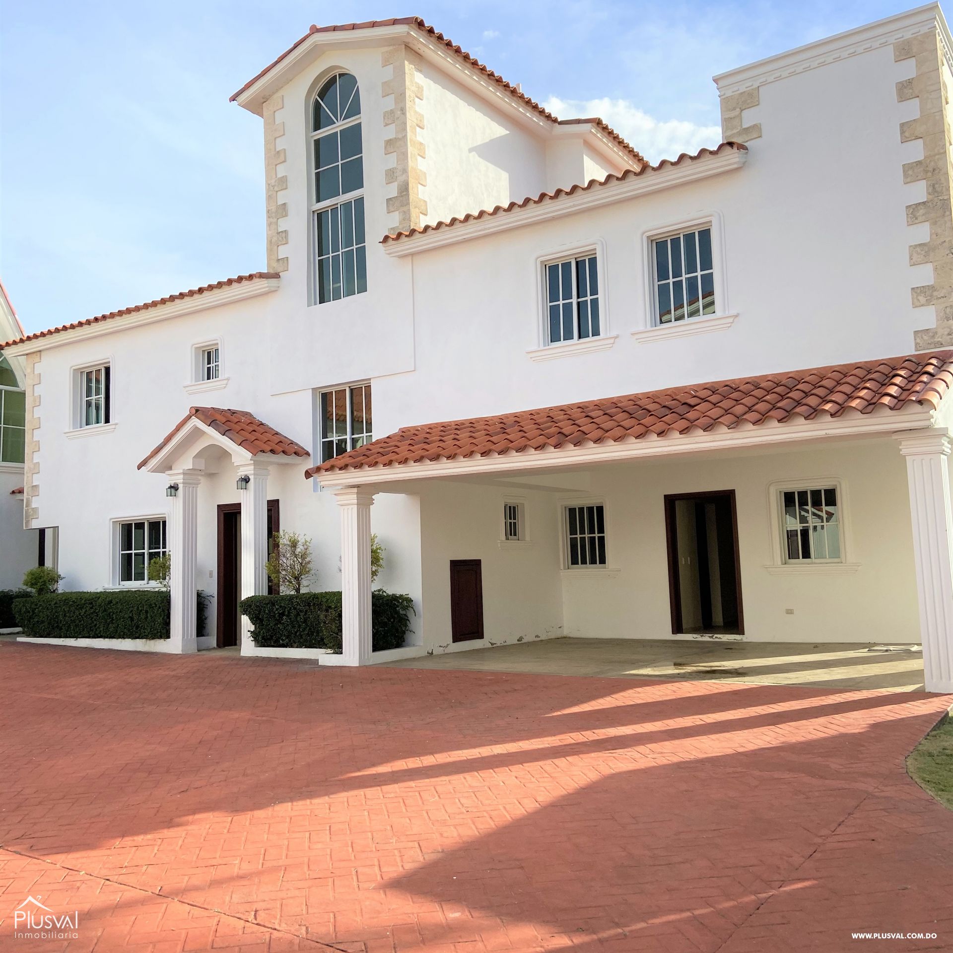 Casas de Inversión en Venta en Altos de Arroyo Hondo lll (rentada actualemente) 200573