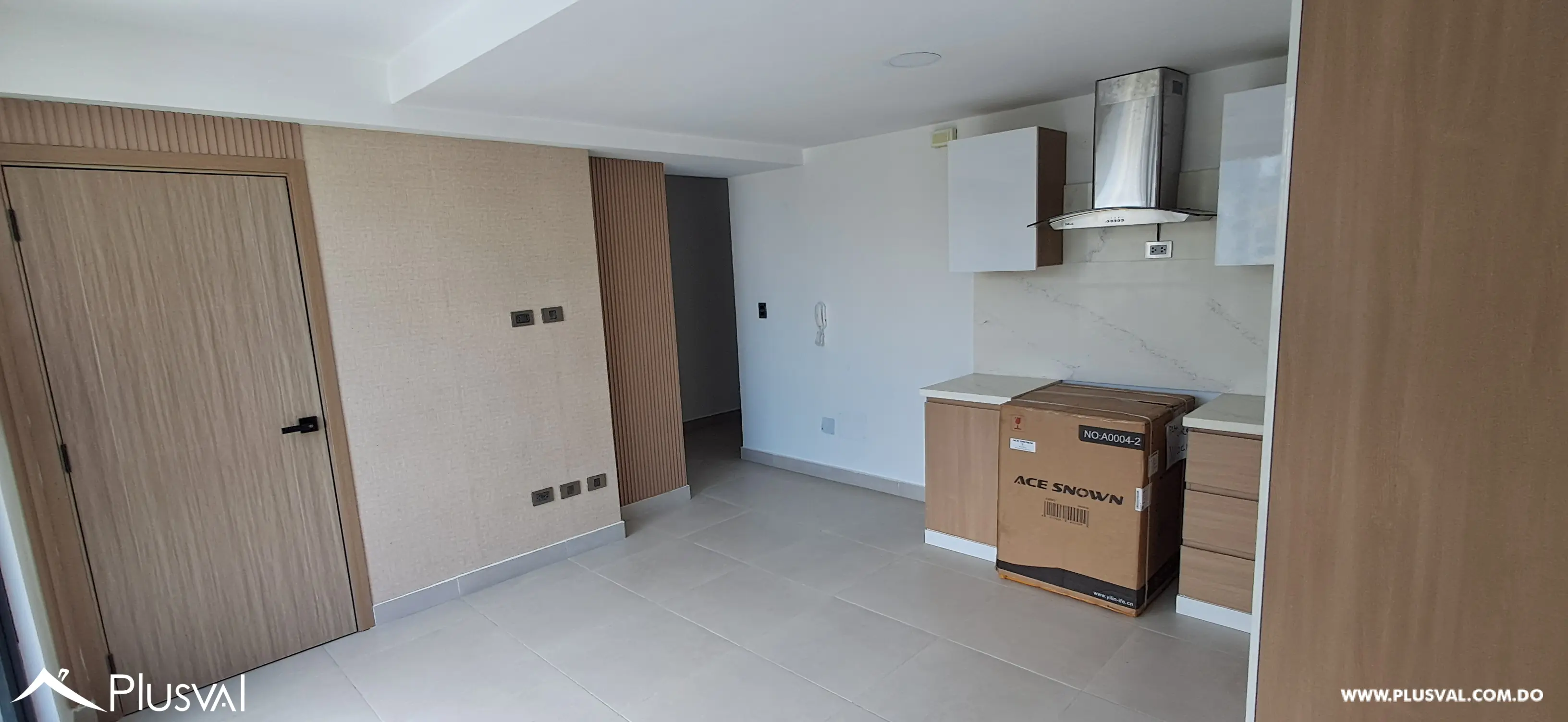 Apartamento en venta con vista despejada en Evaristo Morales 502949