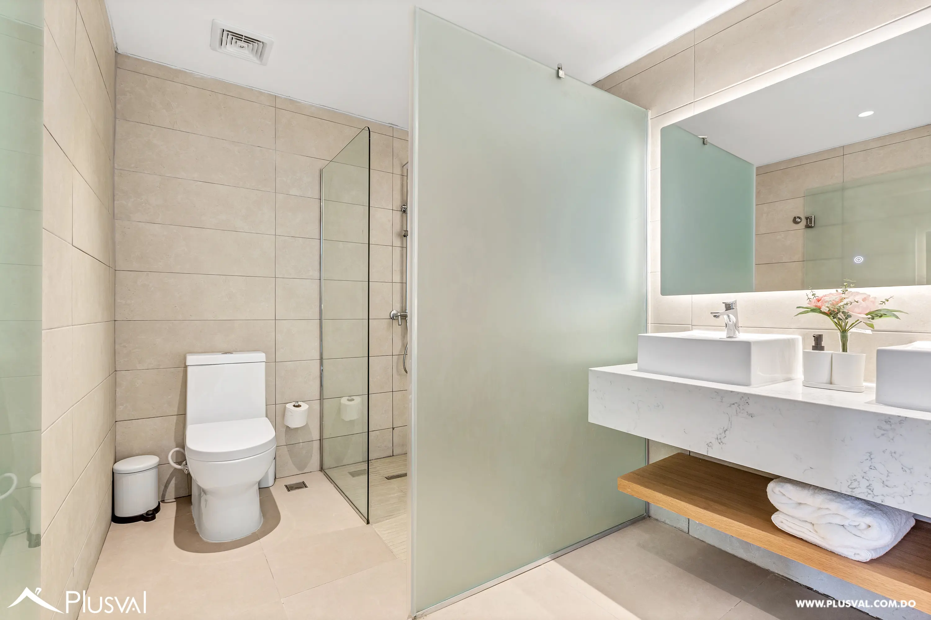 Penthouse dúplex con terraza panorámica y piscina privada a pasos de la playa en Los Corales 487818