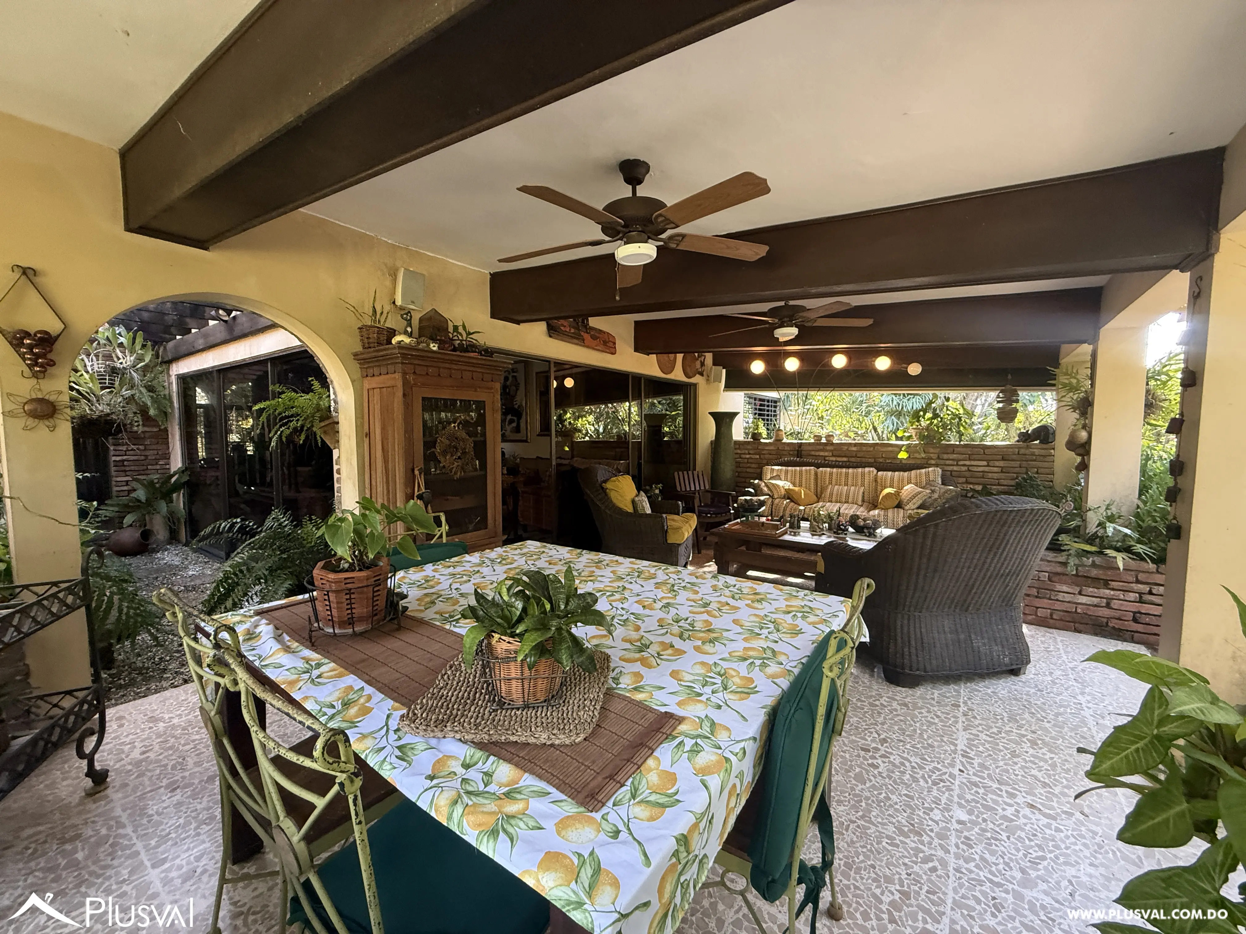 Casa en Venta en Viejo Arroyo Hondo con Amplio Solar 522439