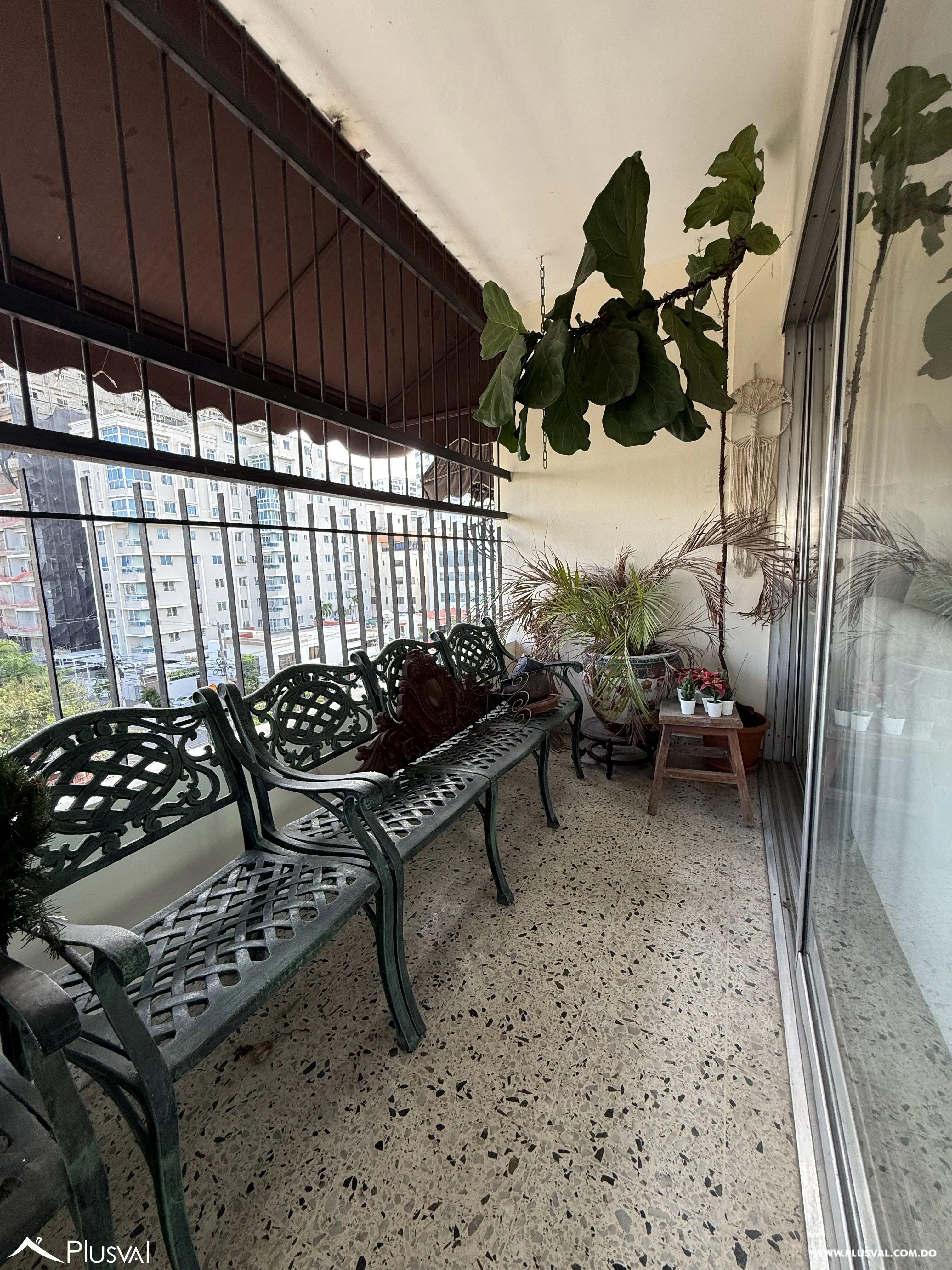 Se vende Apartamento clásico en Naco (para remodelar) 484775