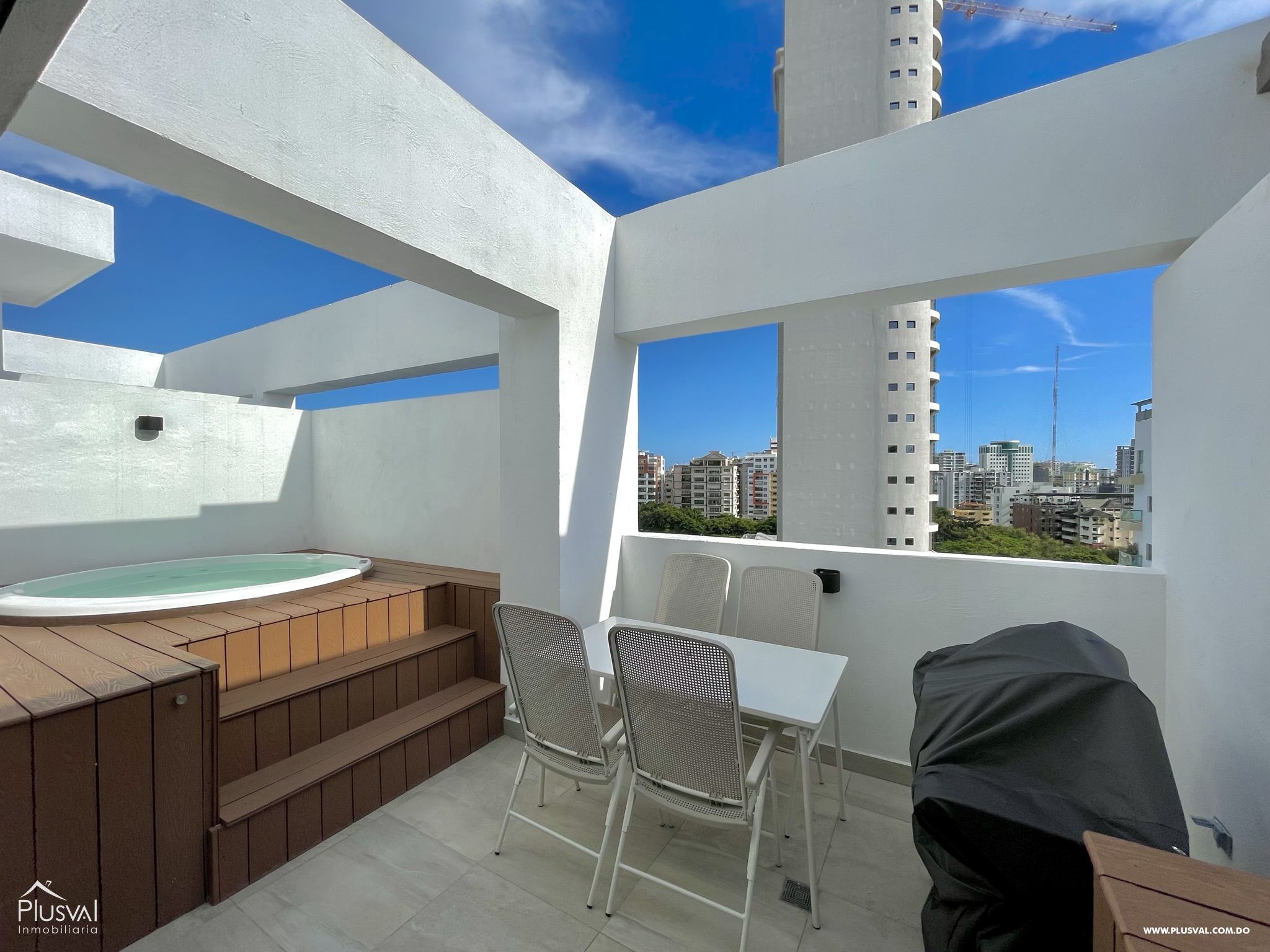 Alquiler Apartamento 2 Hab + Estudio, con Area Social y 2 parqueos + Locker en Serralles 235935