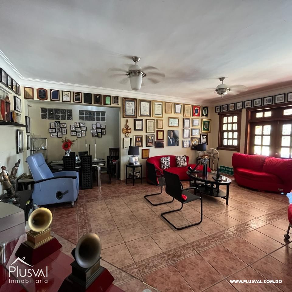Casa de Johnny Ventura en Arroyo Hondo. 348054