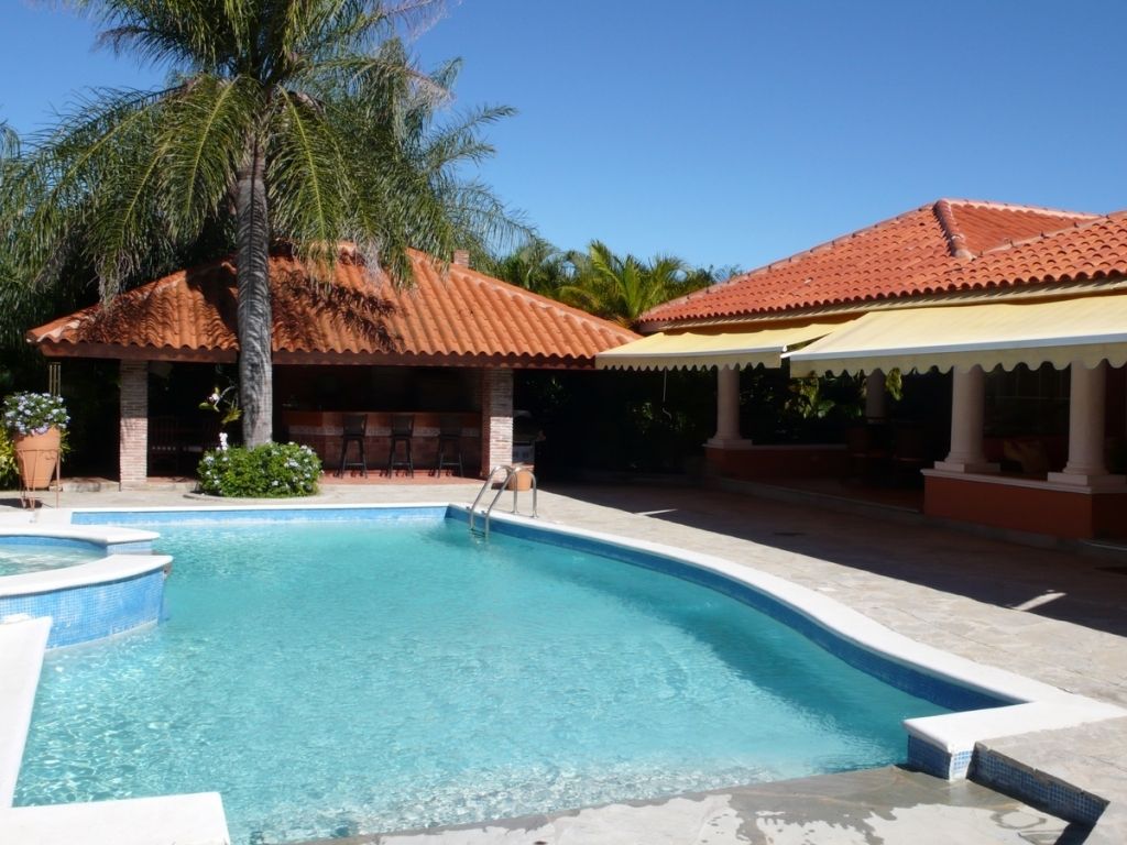 Villa en venta en Guavaberry. 12720