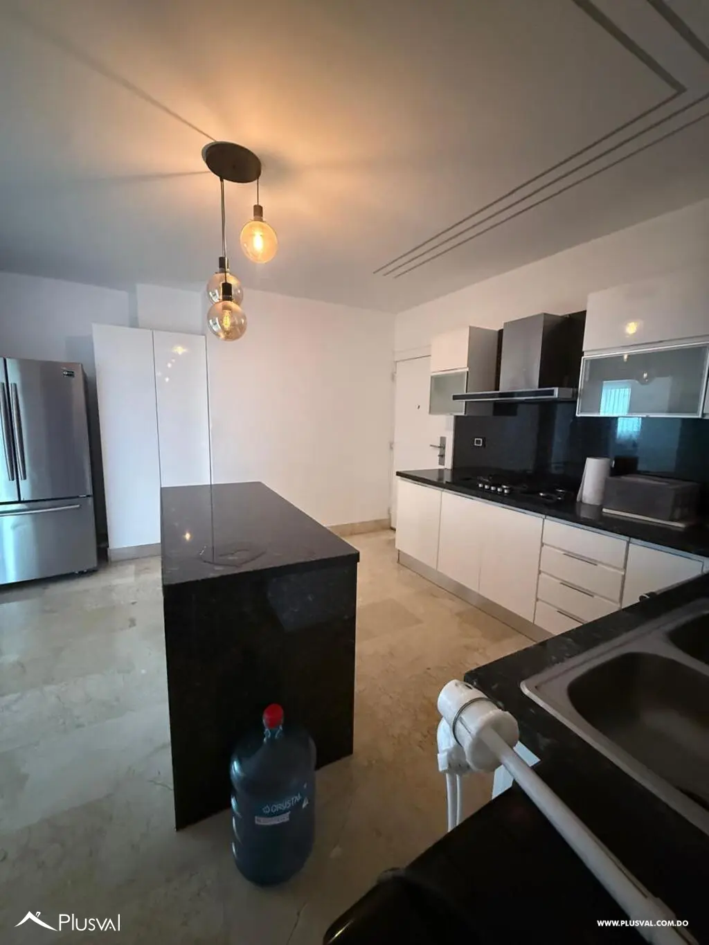 Apartamento en venta en Los Cacicazgos de 3 habitaciones con terraza y 5 parqueos 453975
