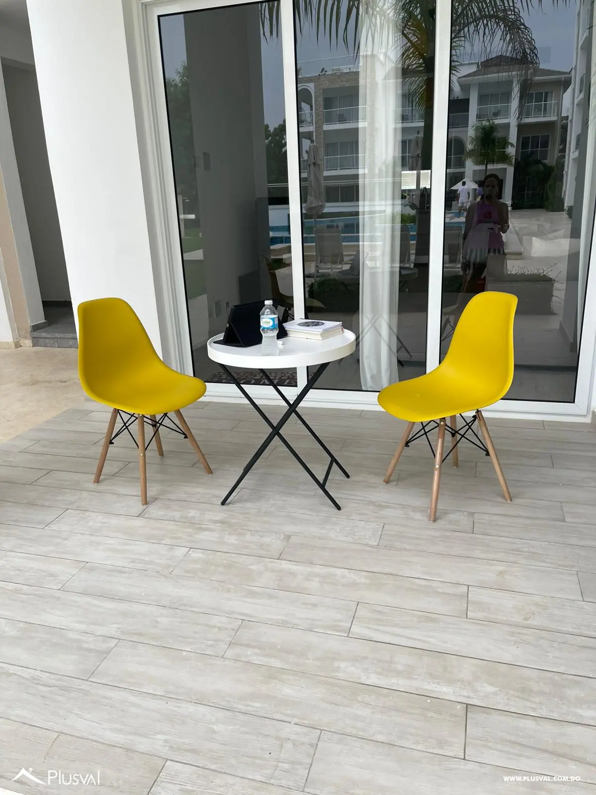 Cómodo apartamento en primer piso en Cana Pearl 532258