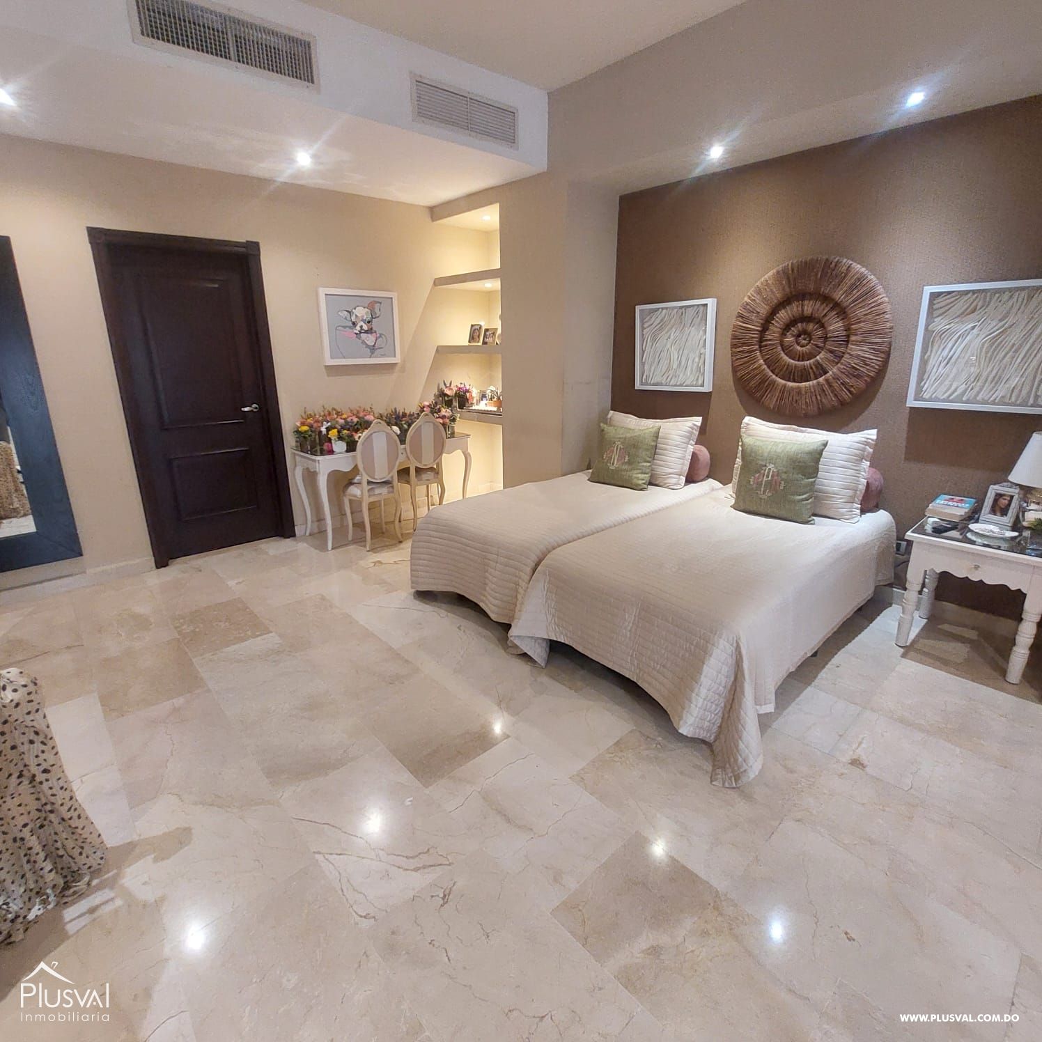 Hermoso y amplio apartamento de lujo en venta en Piantini 403385