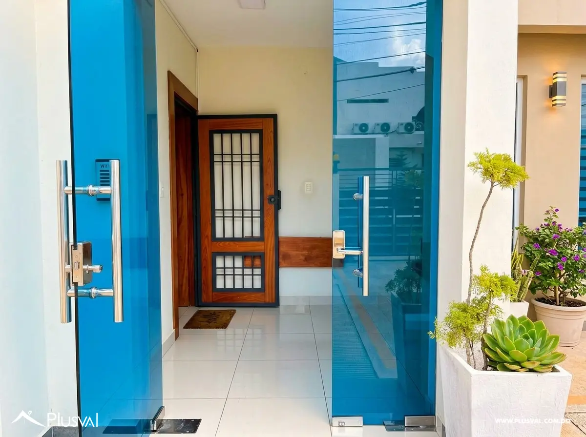 Amplio y Moderno Apartamento en Alquiler con Una Distribución de Lujo 530818
