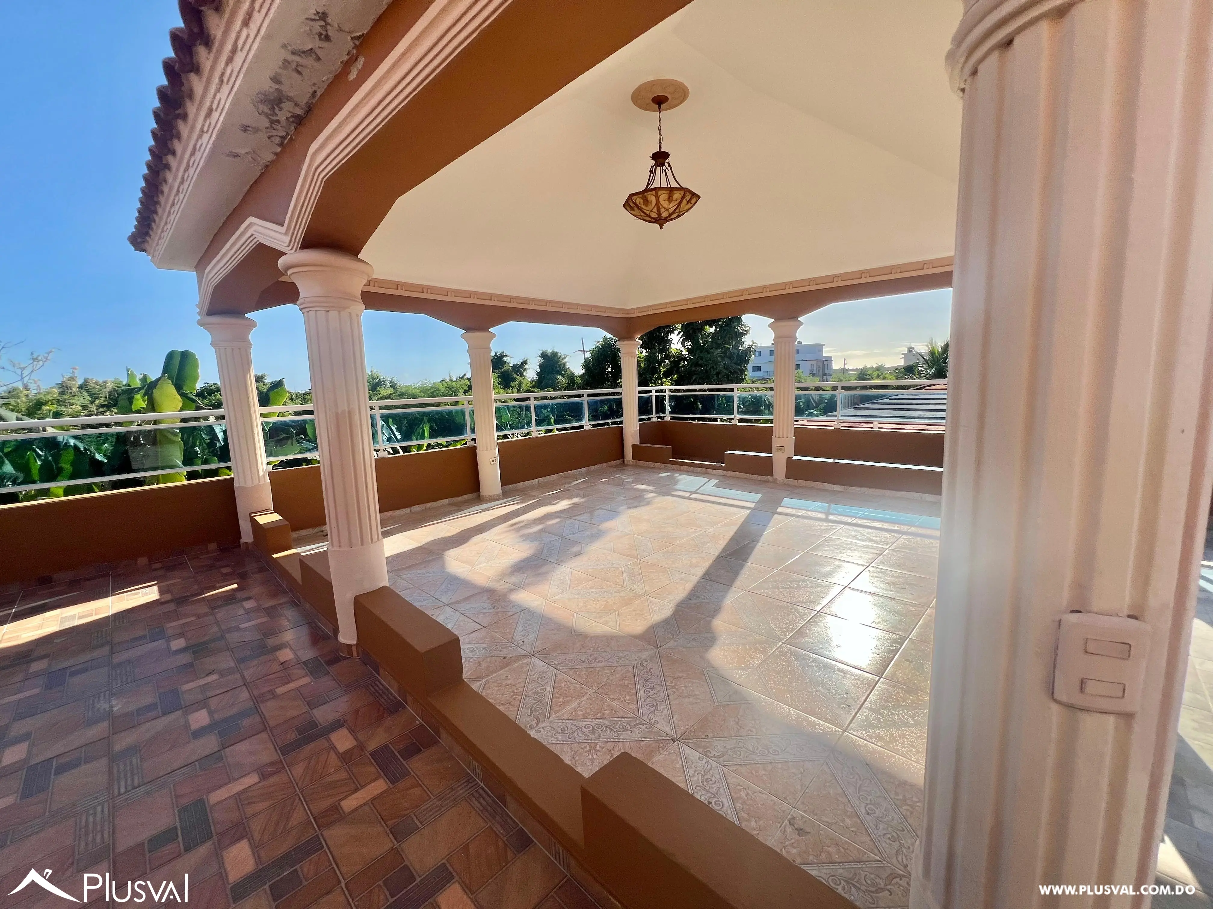 Casa en Brisa Oriental de 3 niveles. 478402