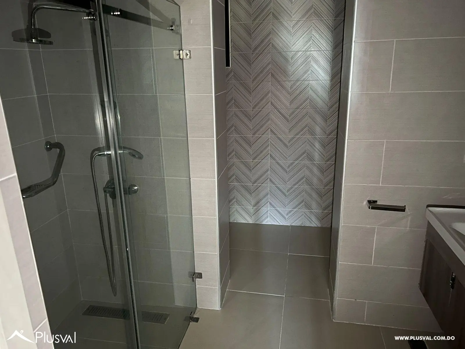 Amplio Apartamento en Venta de 4 Habitaciones en Evaristo Morales 477637