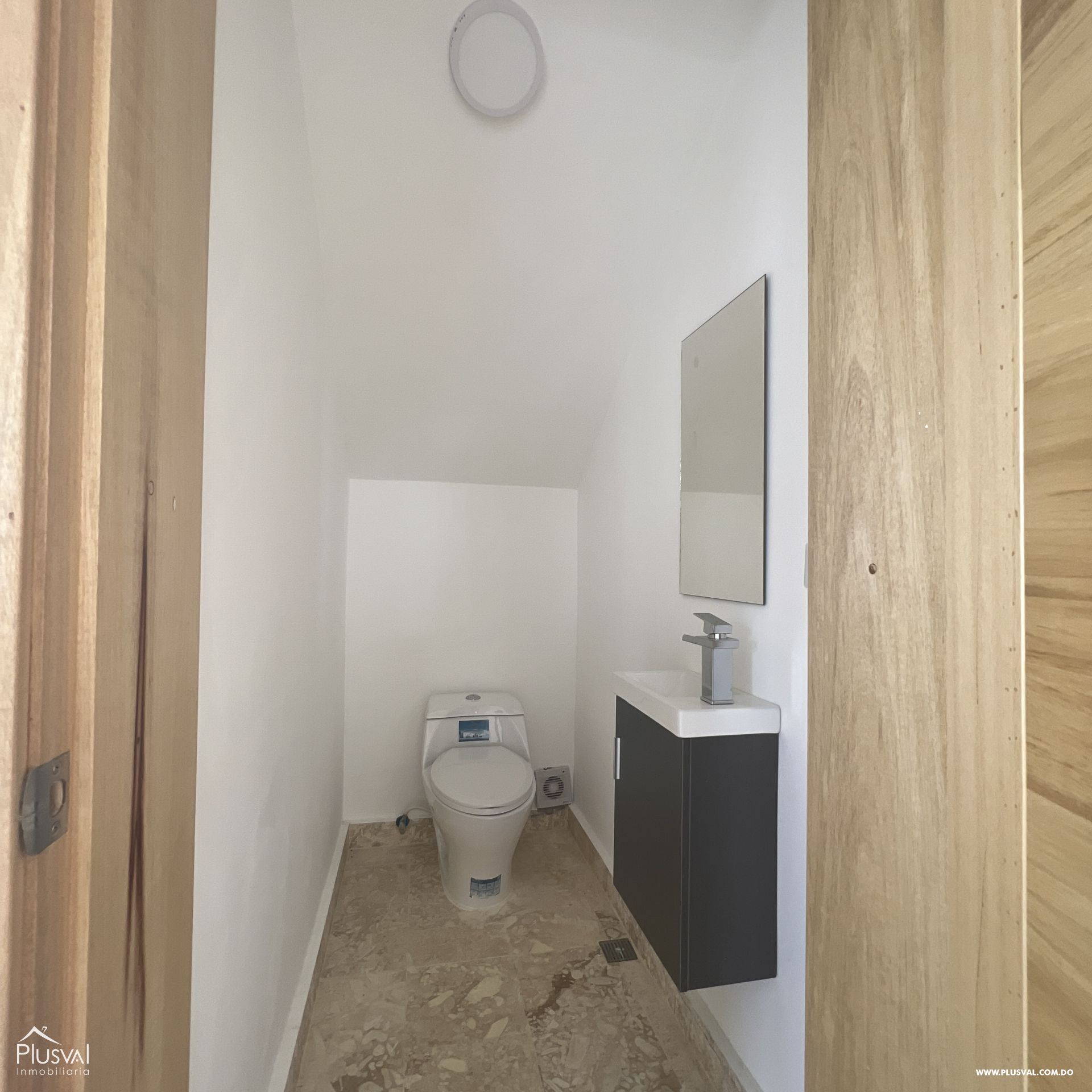 Casas en Venta en Puerto Plata con Dos Terrazas y Patio 306108