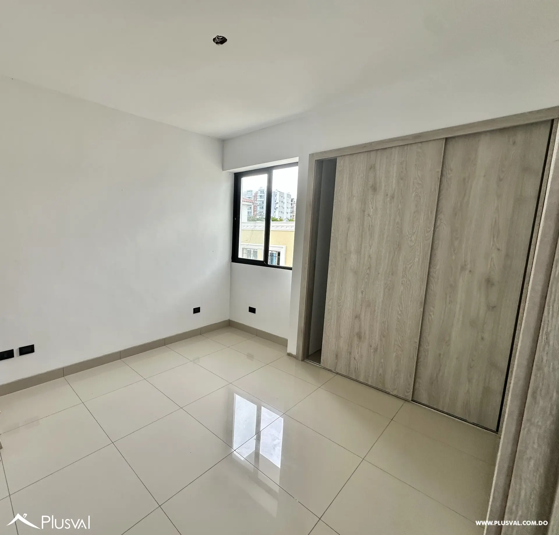 Apartamento de 2 habitaciones en Santo Domingo Este 520305