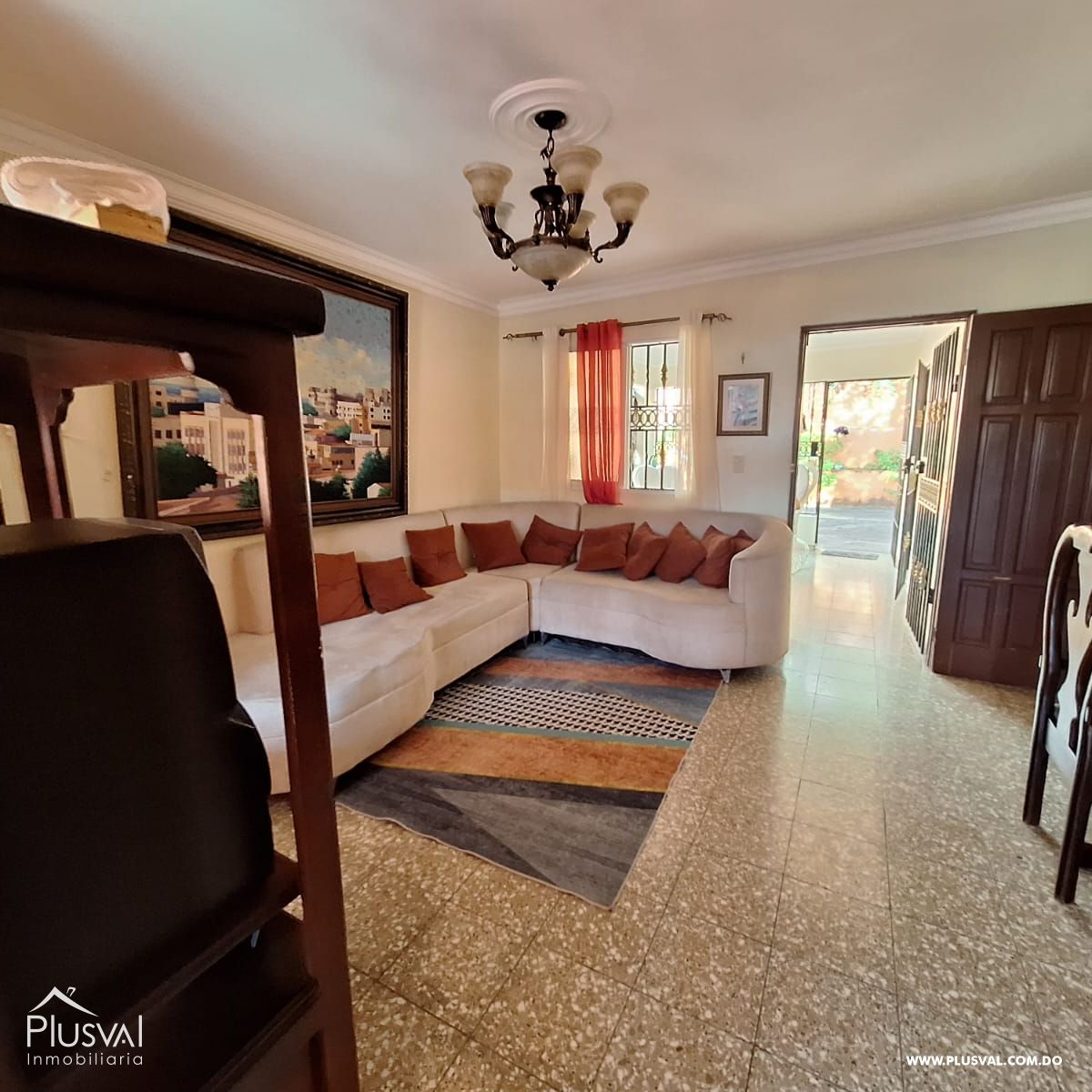 Casa espaciosa en residencial cerrado, con excelente patio 371528