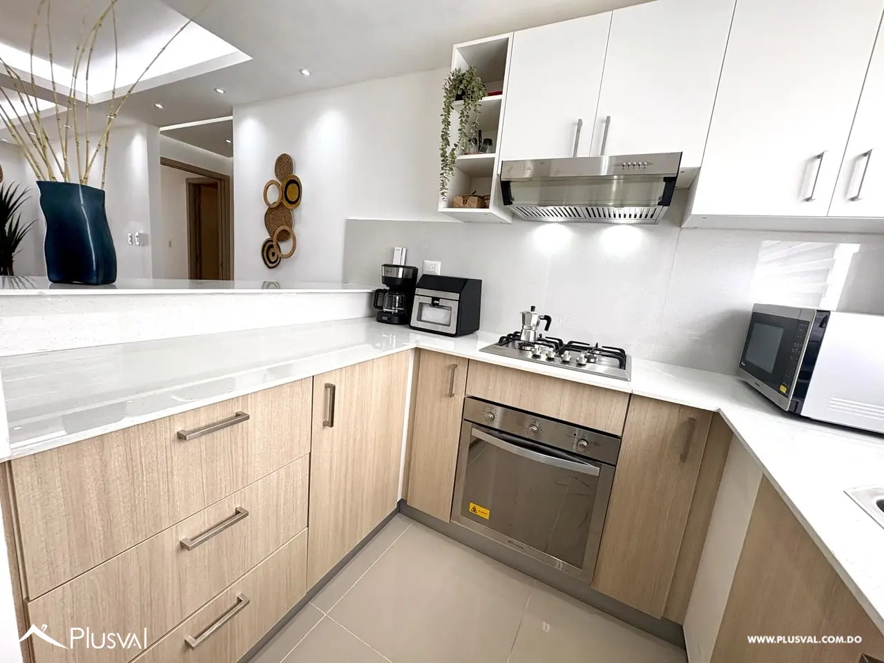 Apartamento en alquiler de dos habitaciones ubicado en Canas del Este 476201