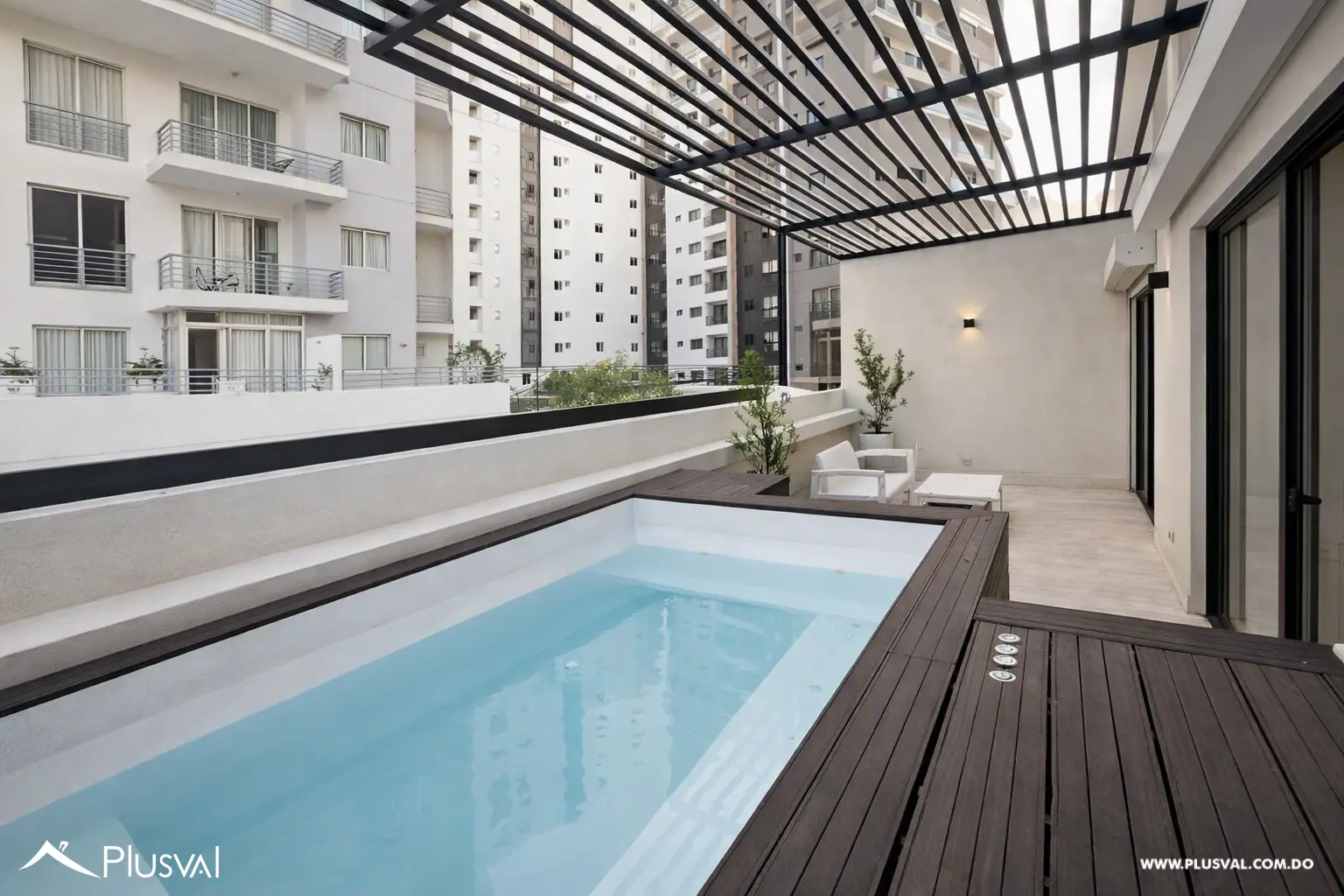 Apartamento moderno con terraza privada y picuzzi en Serrallés 529254