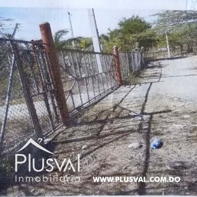 Amplio Terreno en el Cruce de Guayacanes 253567
