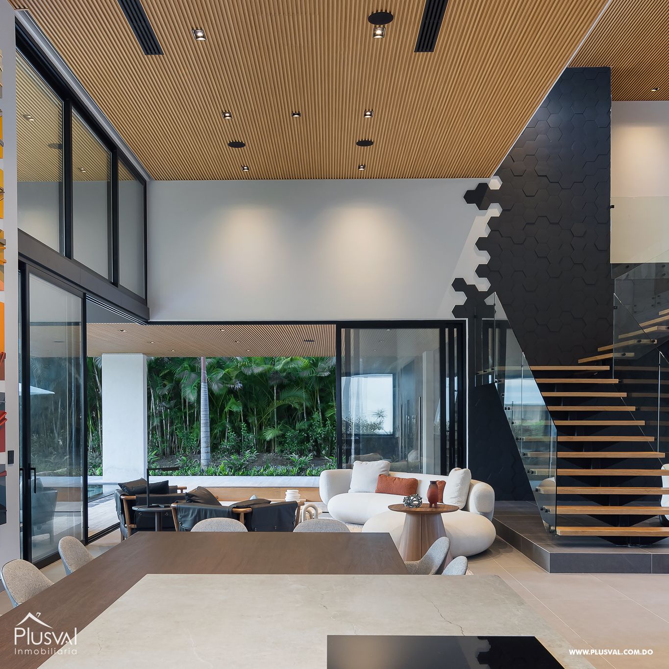 Modern Luxury Villa in Hacienda on sale, Punta Cana Resort. 370666