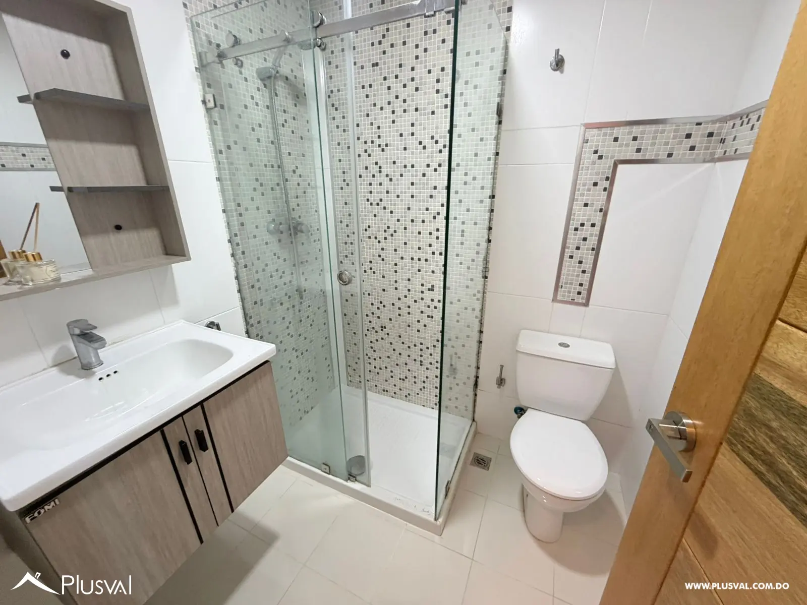 Espacioso apartamento en alquiler en Bella Vista 481879