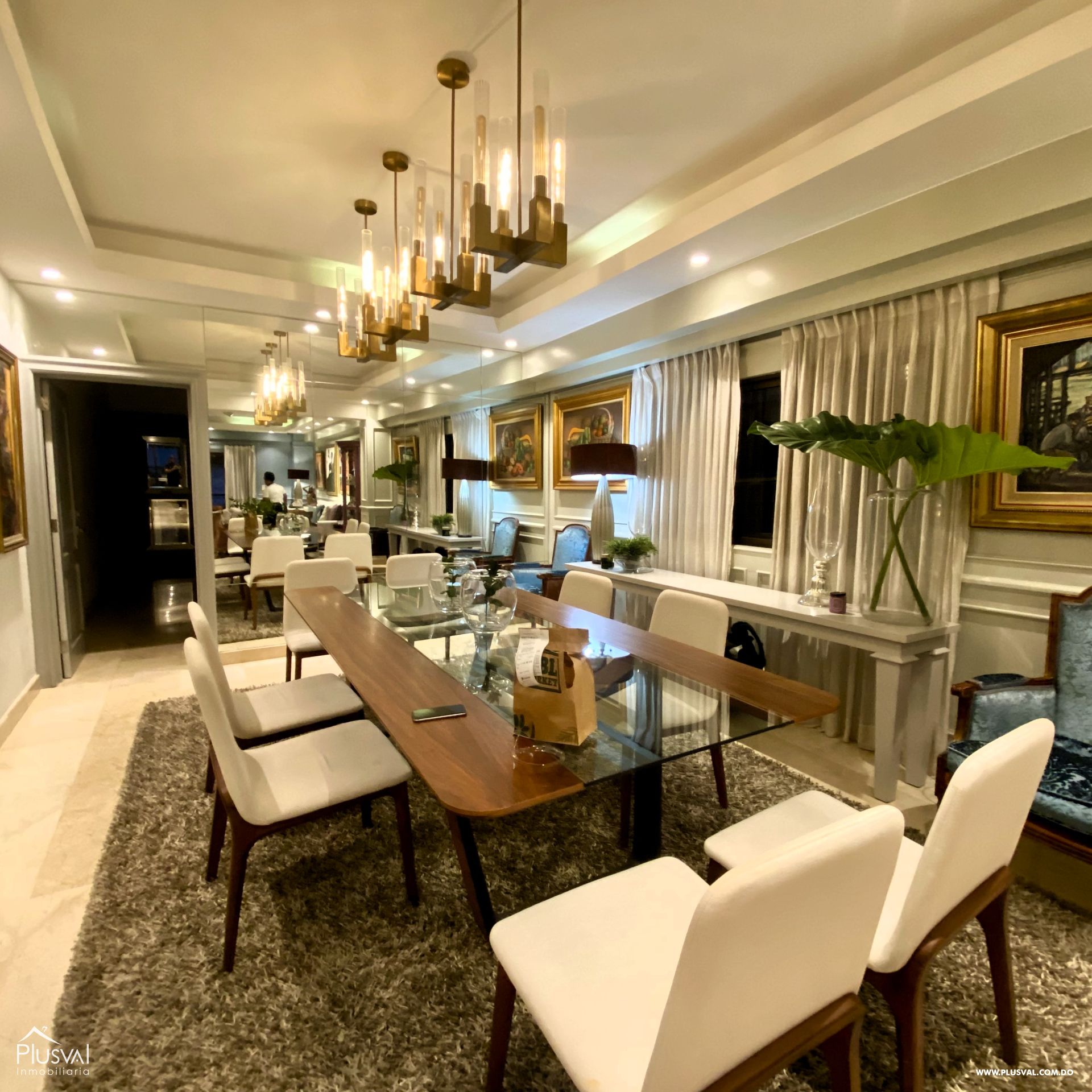 Apartamento Clásico modernizado en Paraíso con Amplios Espacios 380125