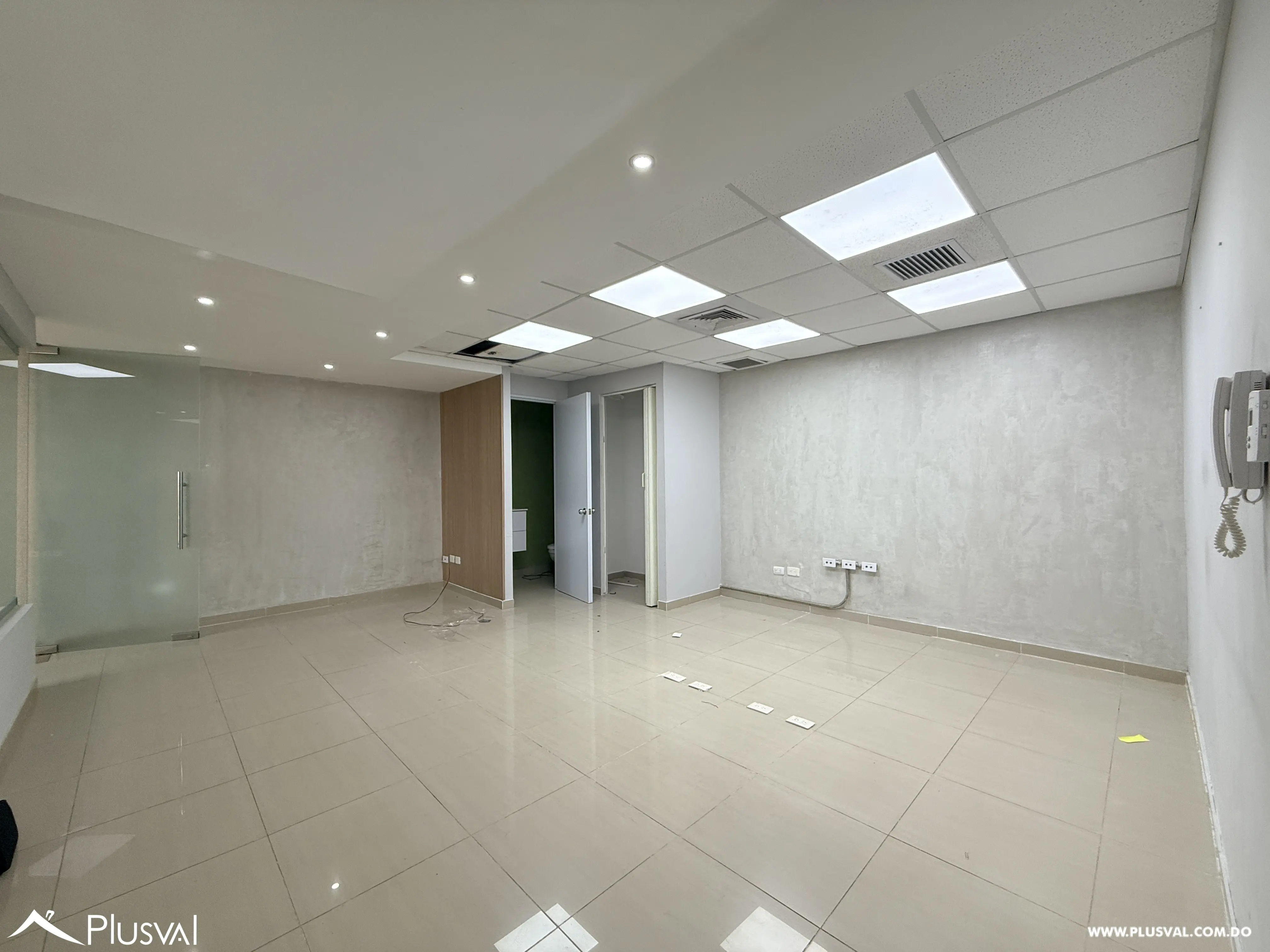 Alquiler de oficinas en Piantini con Vista al Mar y Abundantes Parqueos 482232