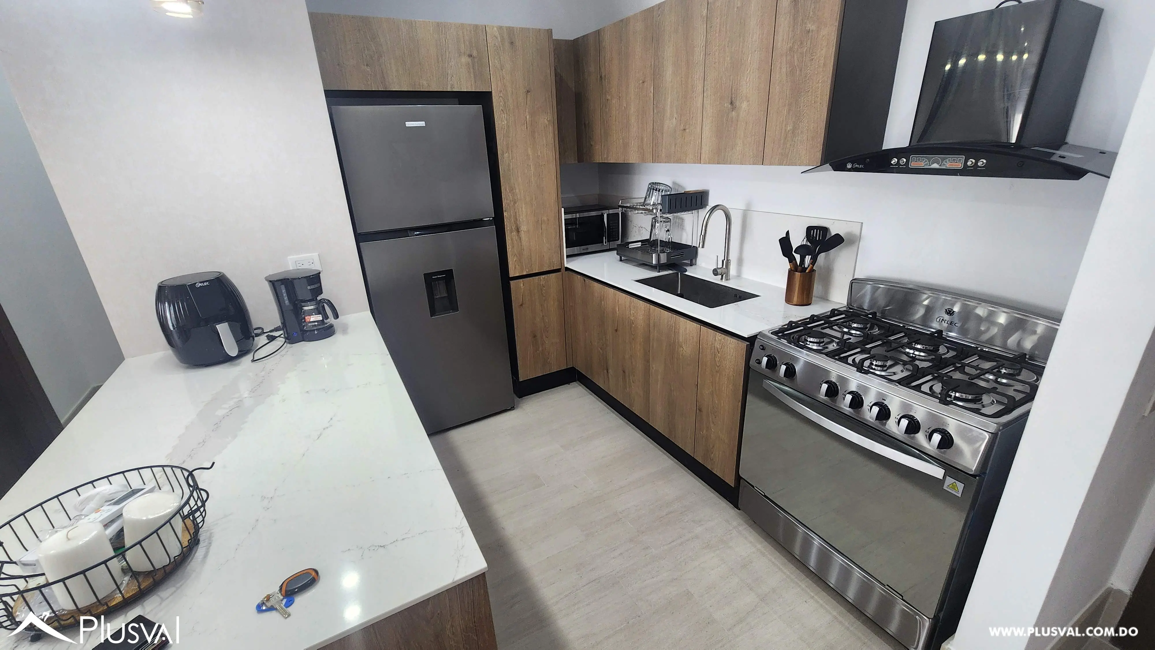 Se alquila 1 habitacion en Piantini. 469466