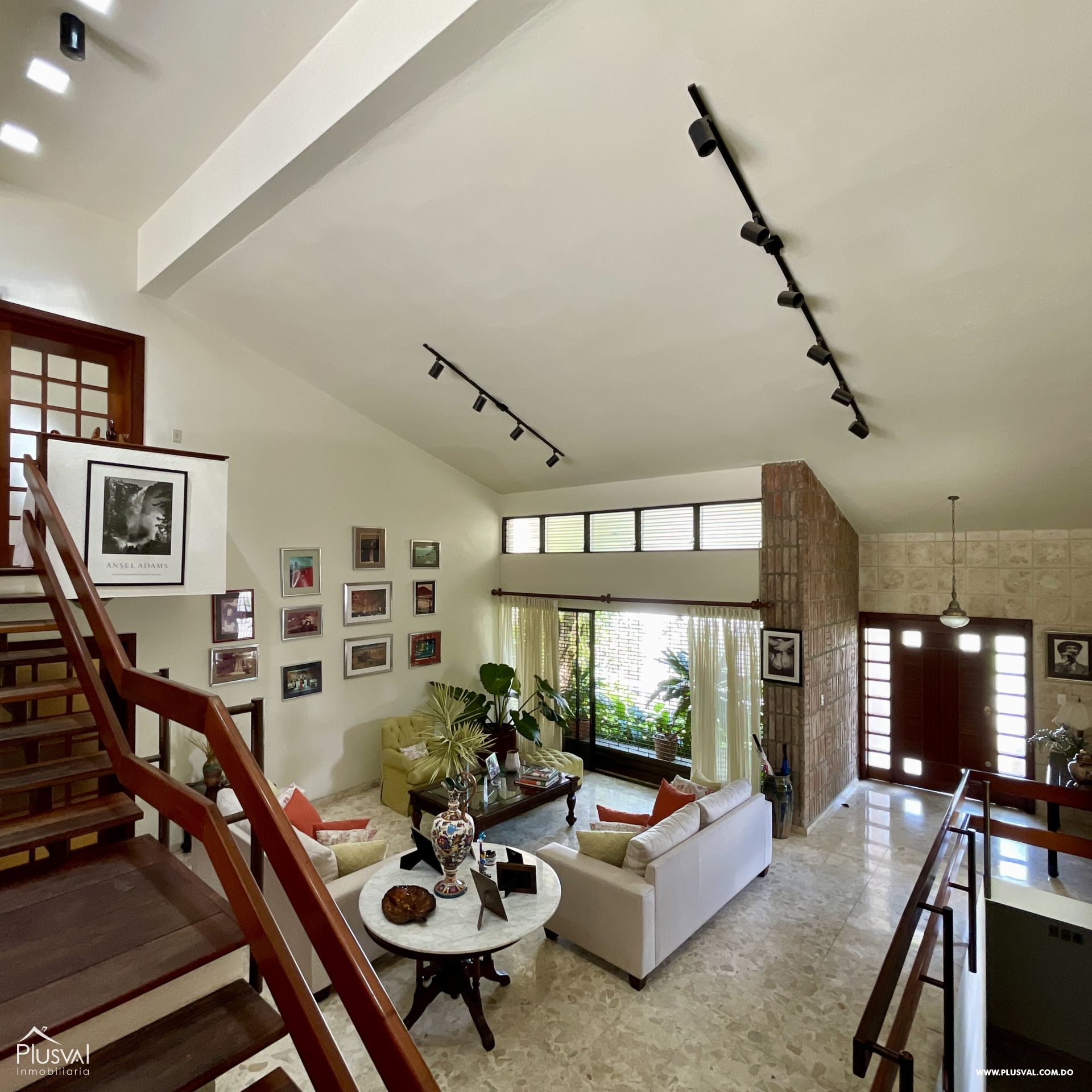 Casa en Venta en Los Ríos, Grandes Espacios, patio y Jardín 215358