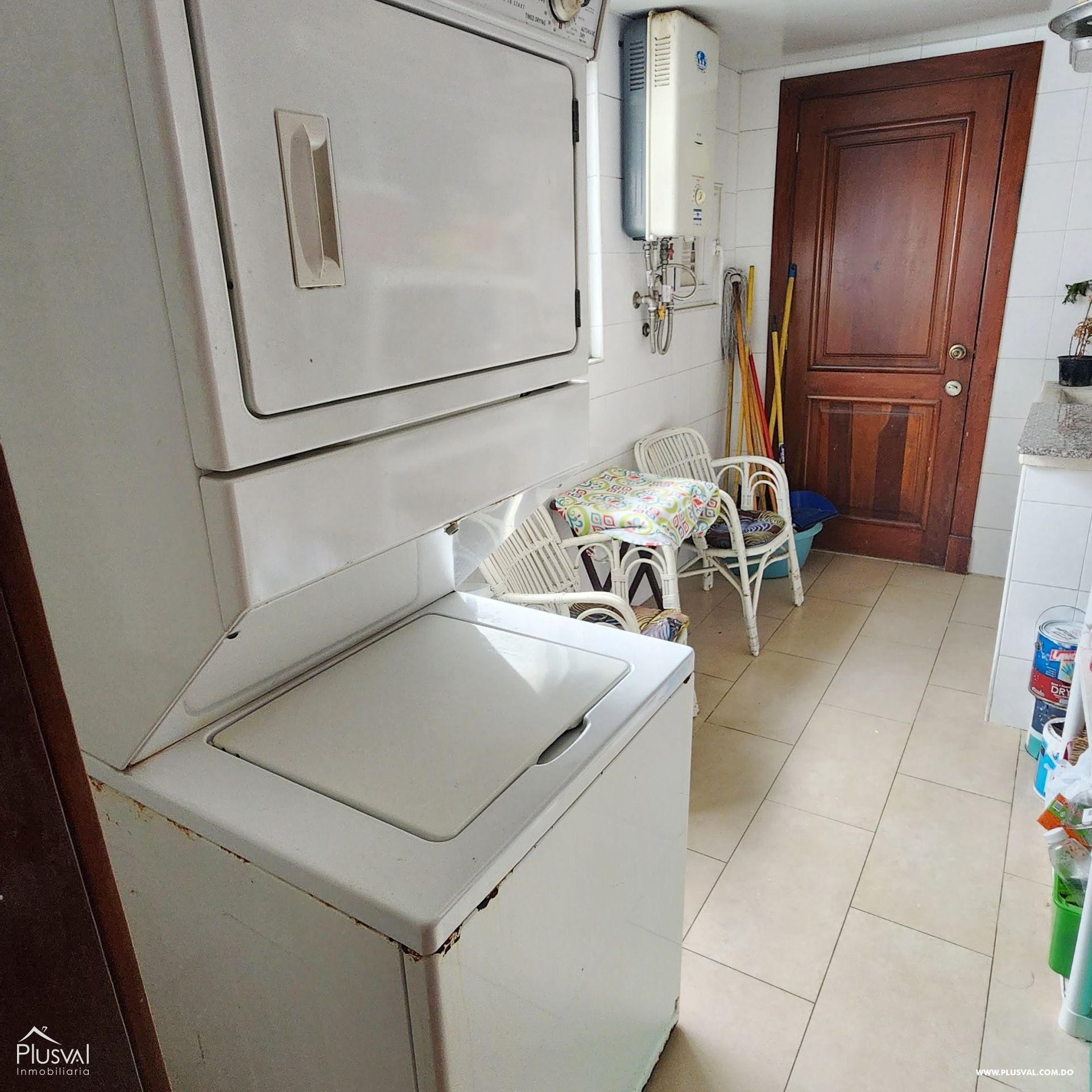 Se vende apartamento exclusivo uno por nivel en Naco 368324