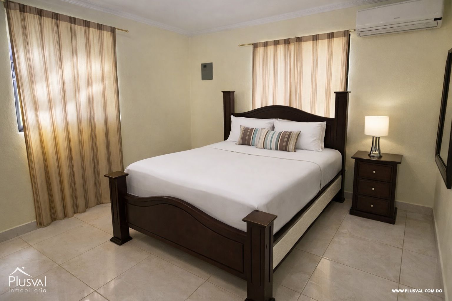 Casa de amplia con Piscina a 3 Minutos del Próximo City Center 498902