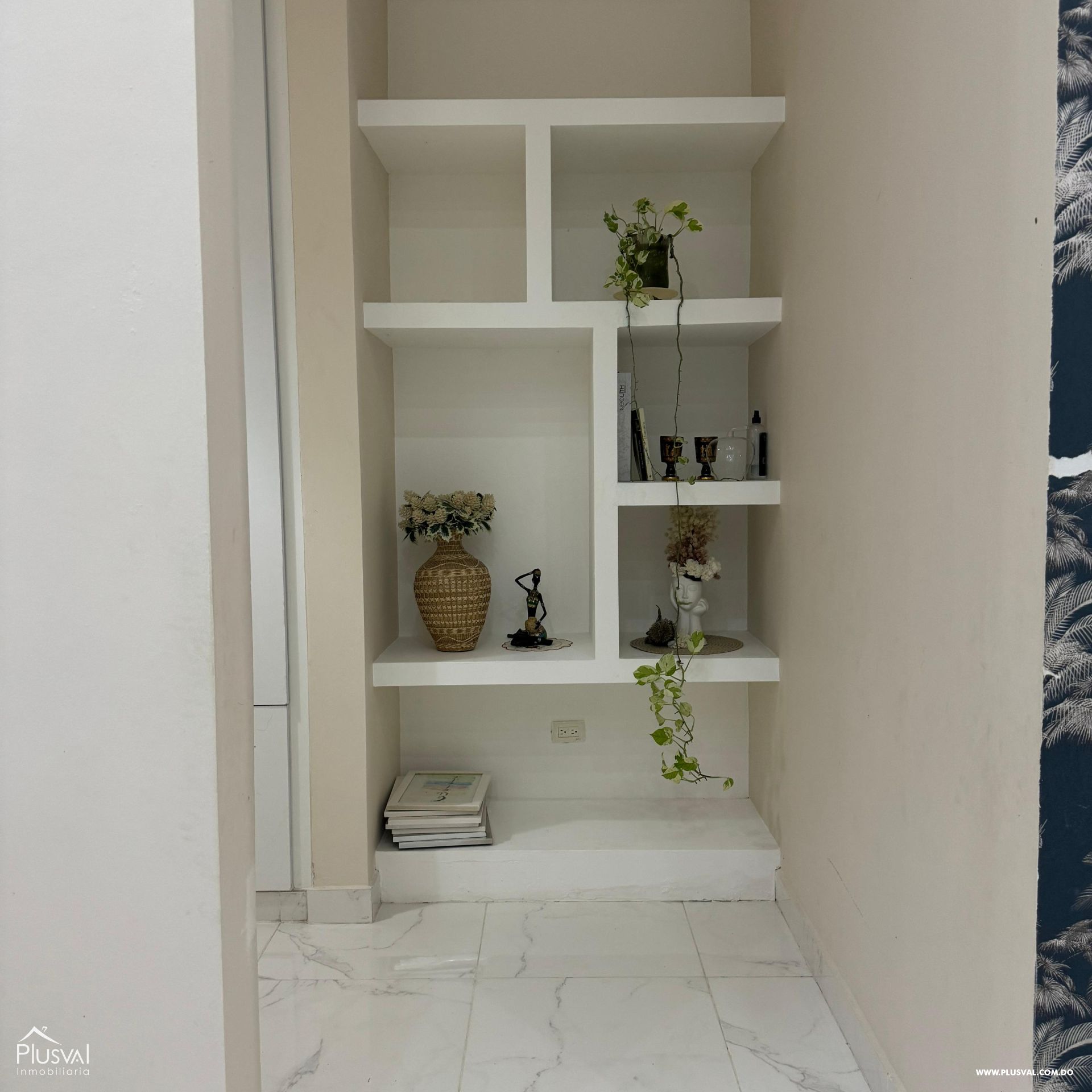Casa con amplios espacios y moderno diseño en La Vega. 397674
