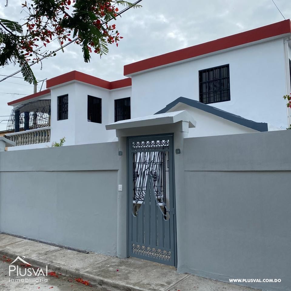 Casa con dos viviendas cada unas con tres dormitorios en Brisa Oriental SDE 412805