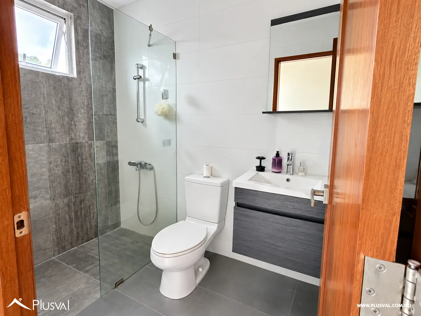 Apartamento de 3 Habitaciones en Séptimo Nivel con Amplios Espacios 527957