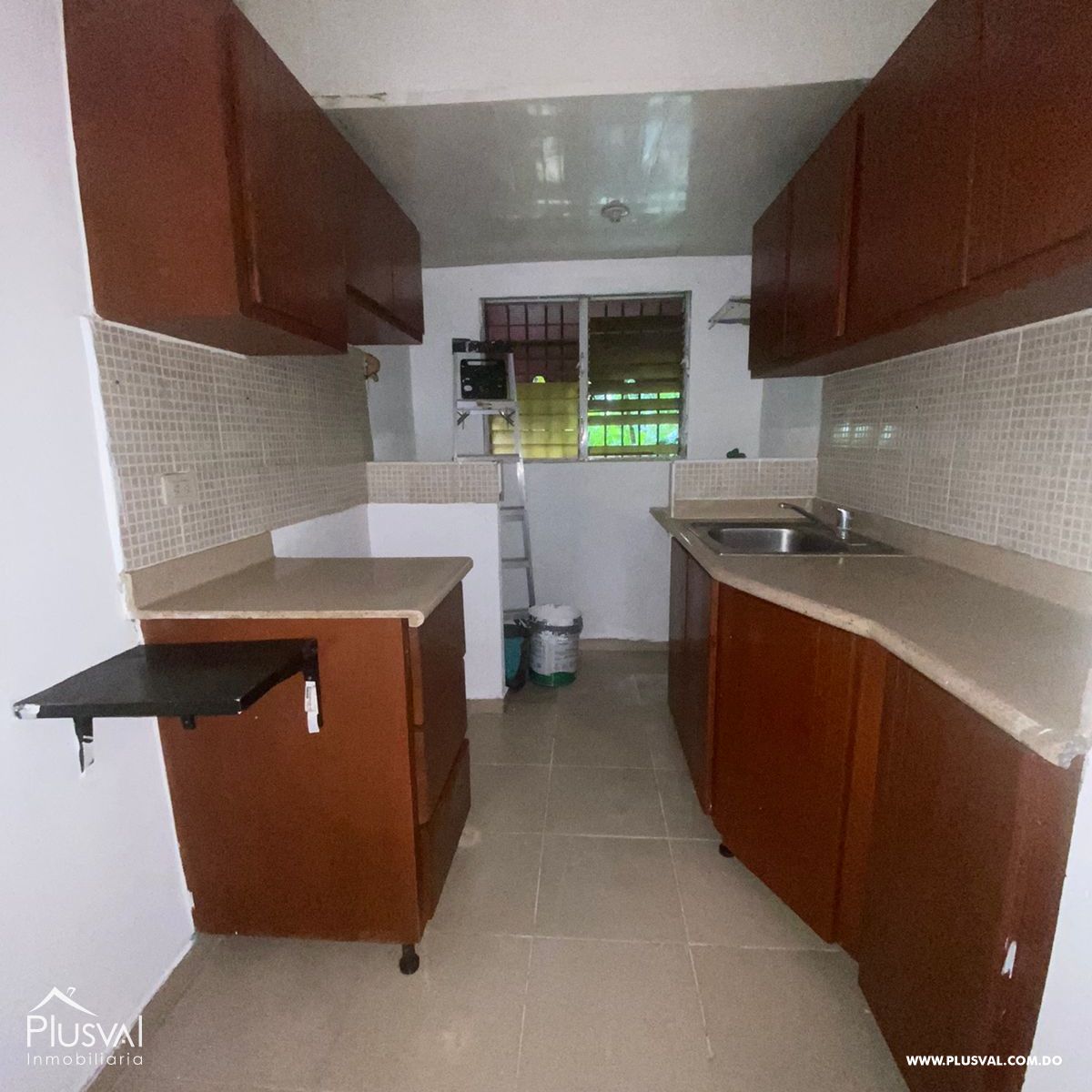En venta apartamento en Pantoja, Santo Domingo. 371215