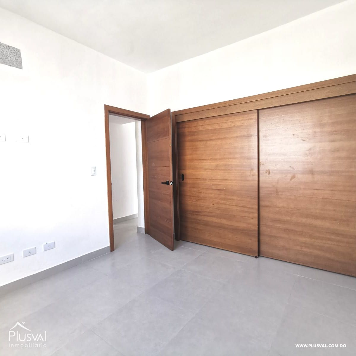 Se alquila apartamento en Naco con areas sociales 406481