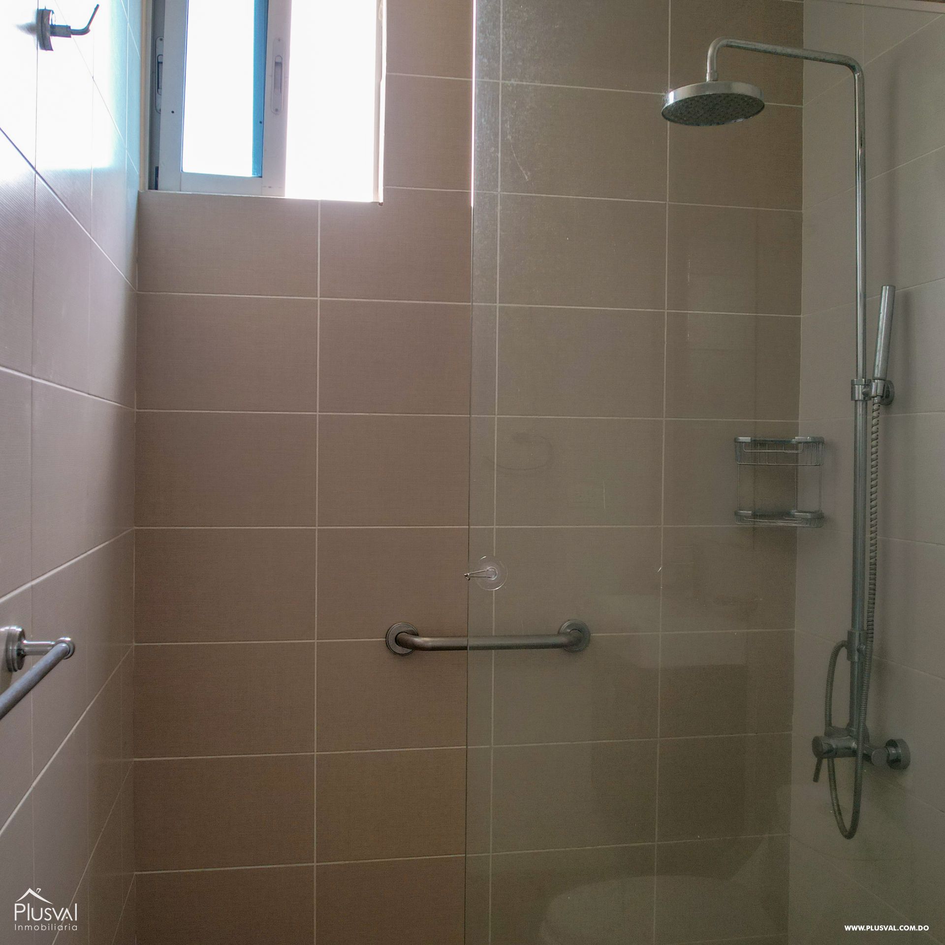 Amplio Apartamento en Venta en Cerros de Gurabo 413880