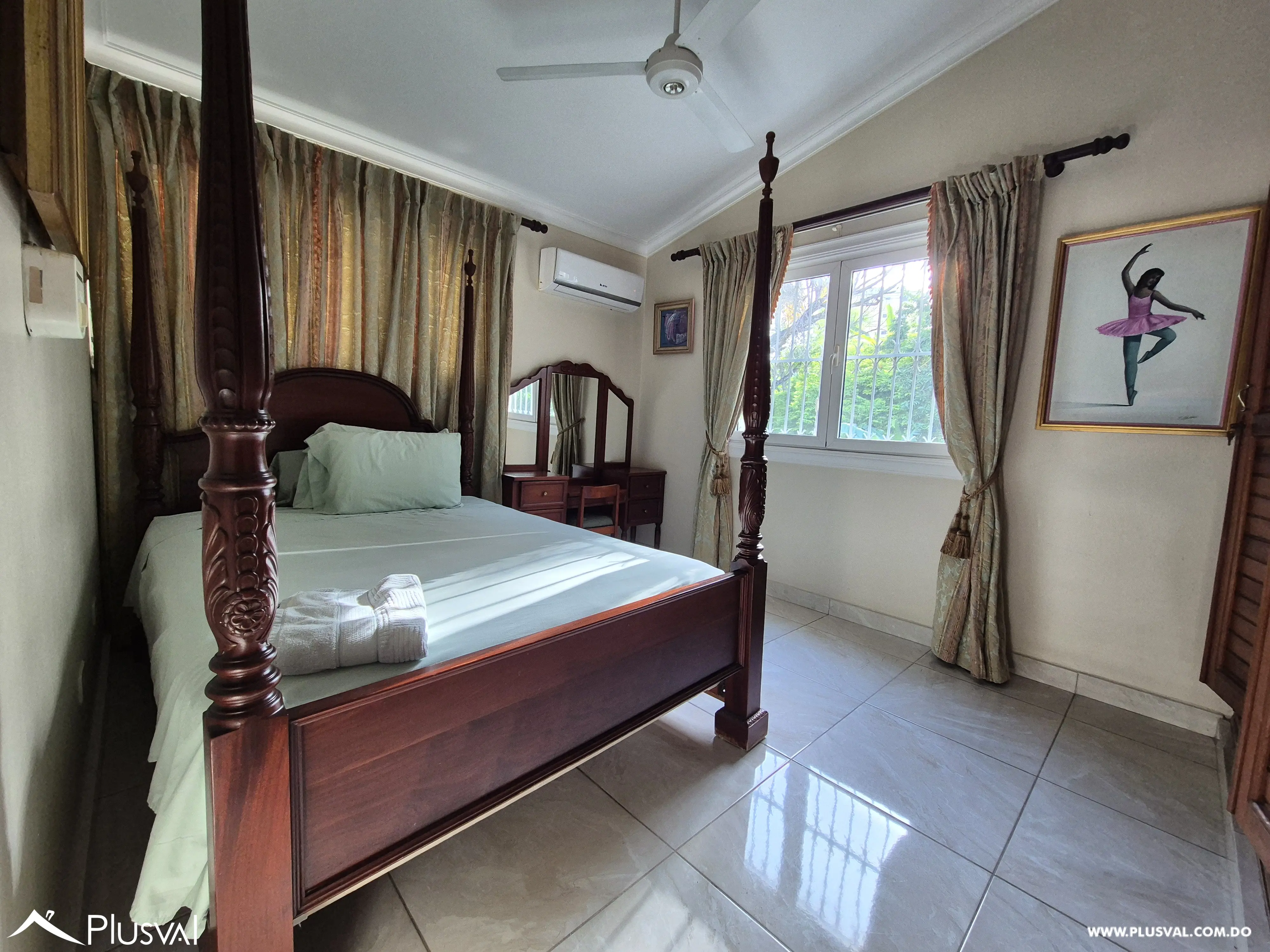 Amplia y hermosa casa en venta en Arroyo Hondo 2 456847