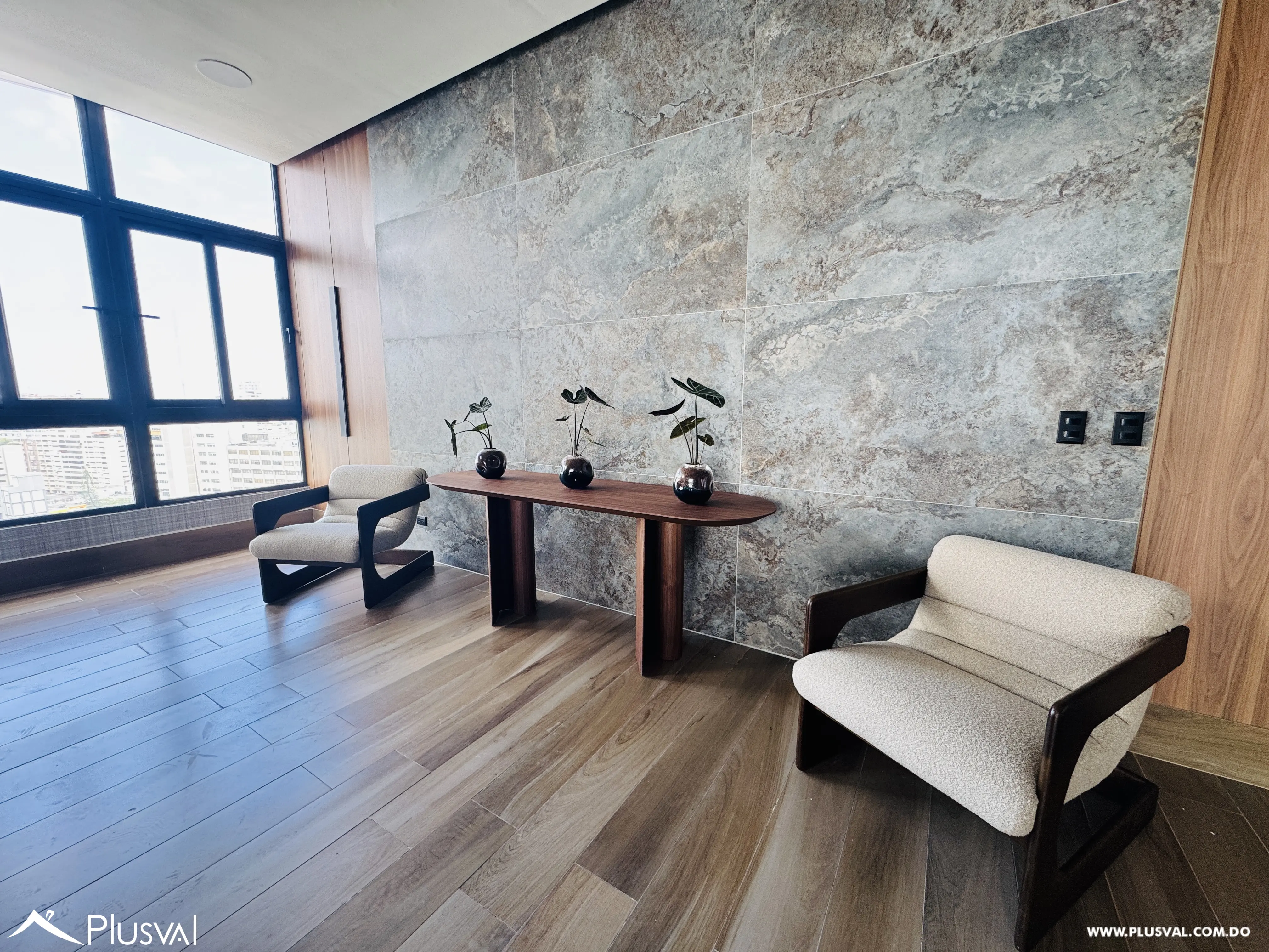 Apartamento de alquiler en exclusivo sector de Naco con vista despejada. 505202