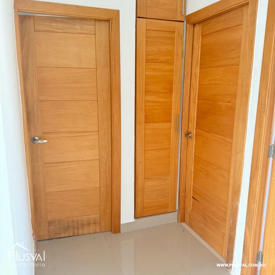 Apartamento de 3 habitaciones en Tropical del Este 482497