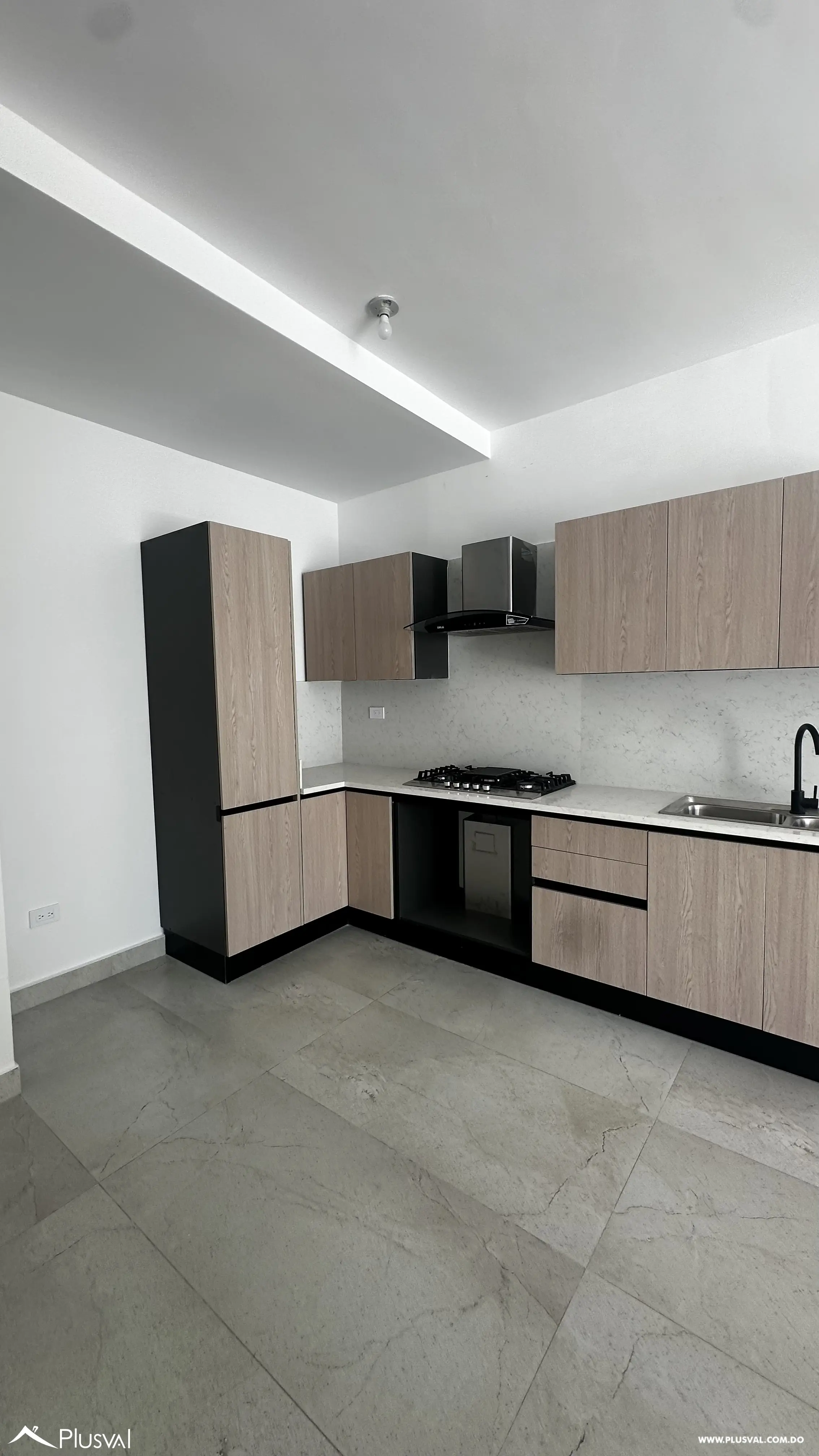 Apartamento en alquiler de 2 habitaciones en Evaristo Morales 497217