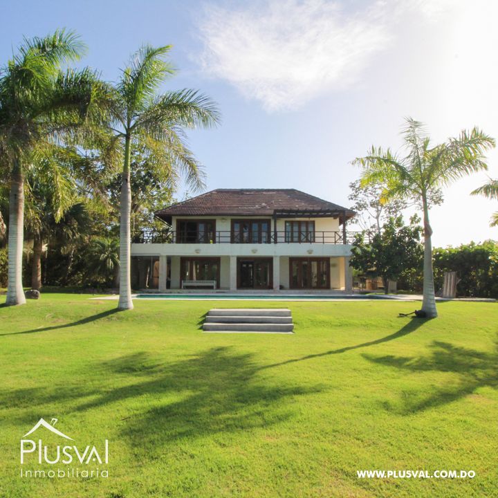 Amplia villa en venta en Cap Cana 209704