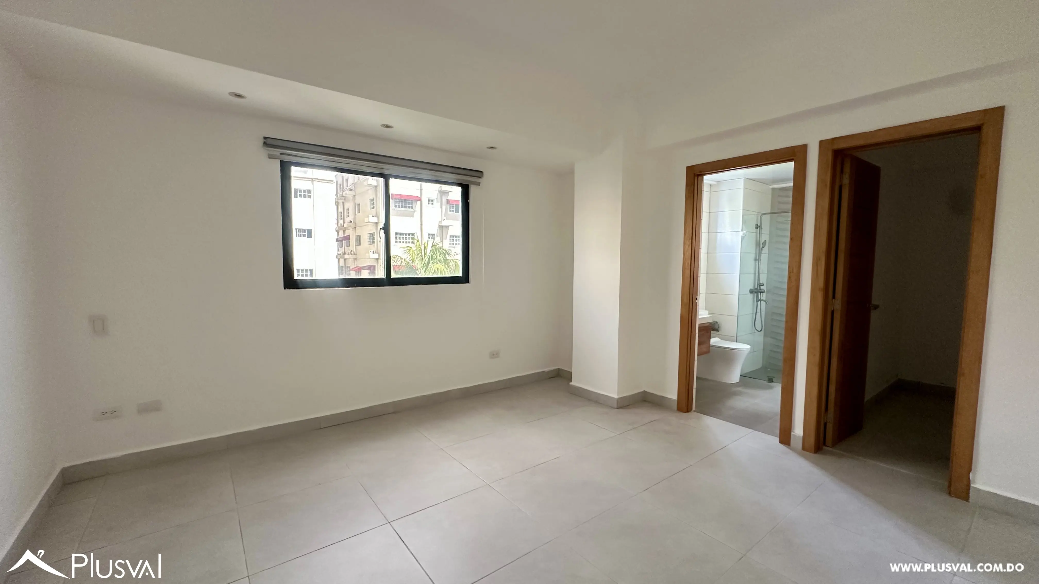 Apartamento con linea blanca en alquiler en Bella Vista 534269