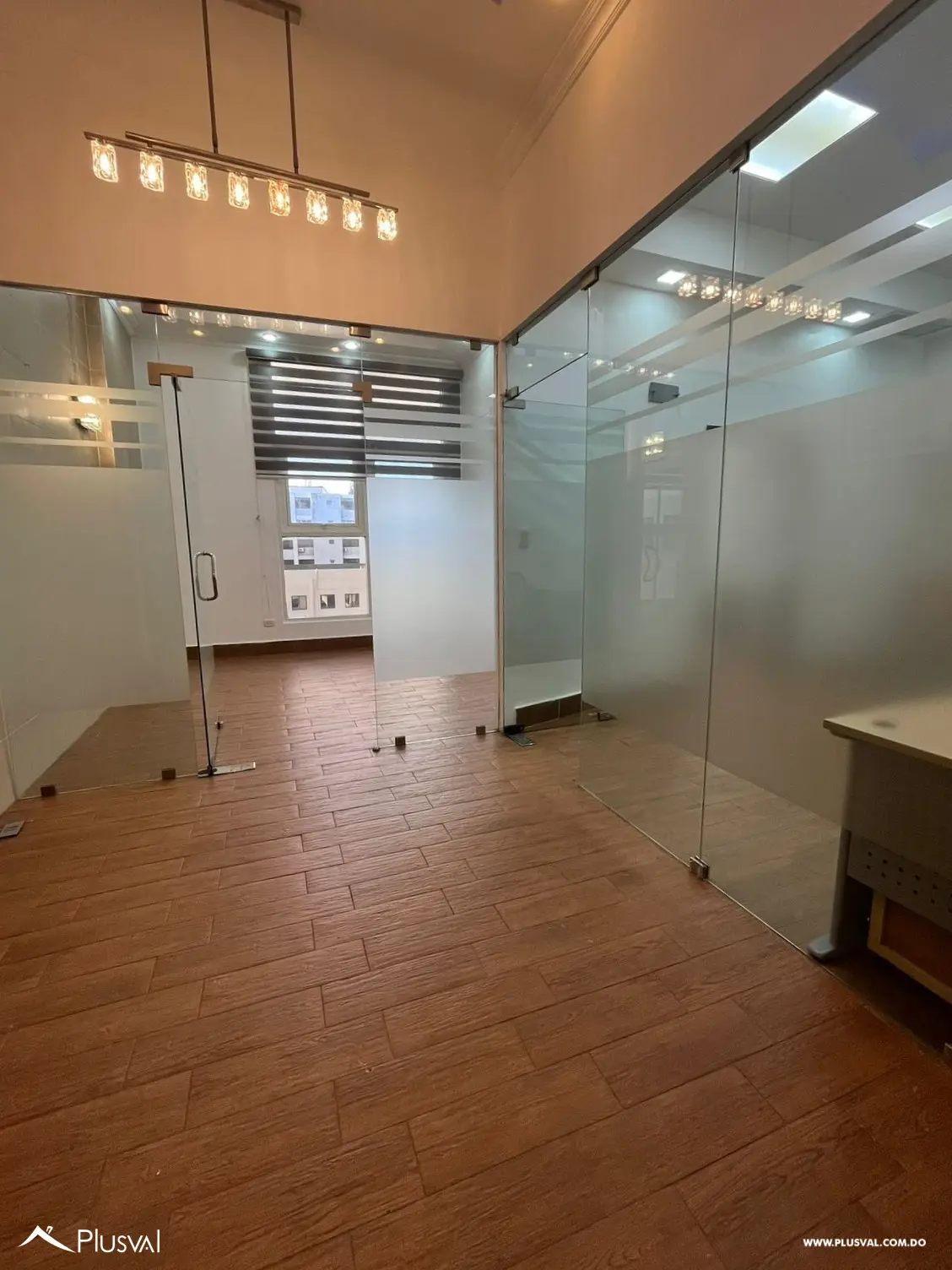 Local para oficina en alquiler en Piantini 491796