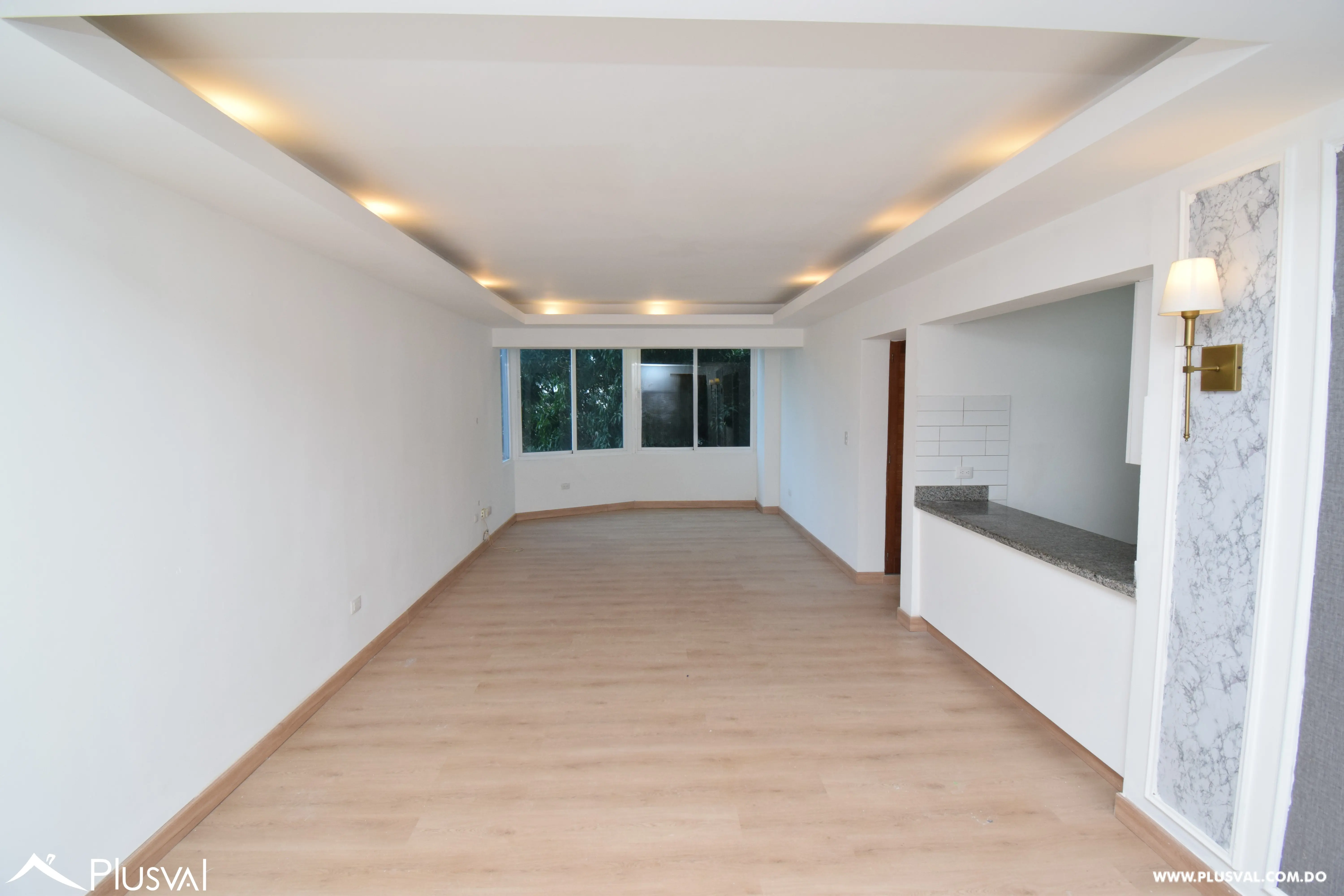 Apartamento en alquiler vacío con excelente ubicación. 468025