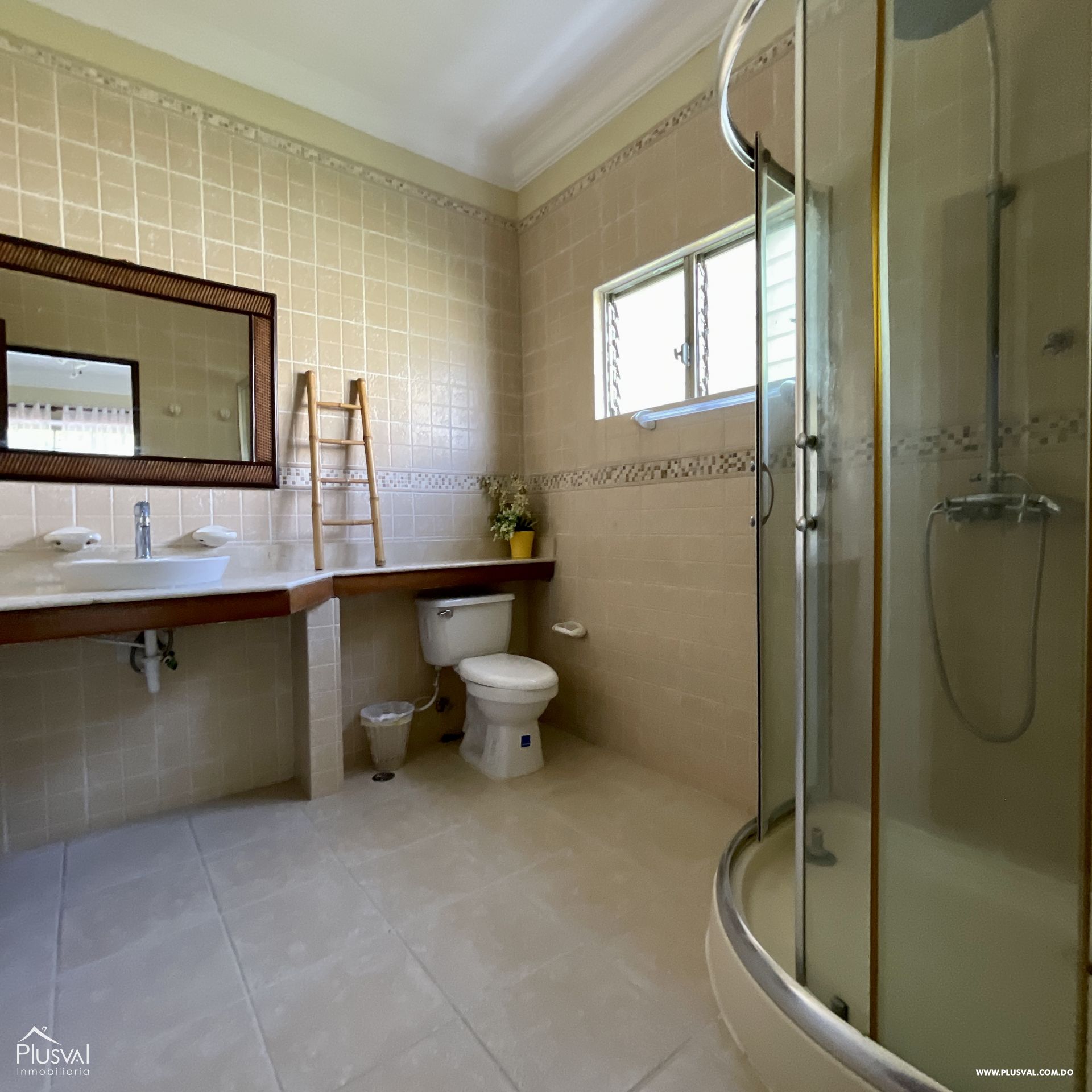 Villa en Alquiler AMUEBLADA, en Metro Country Club 219708